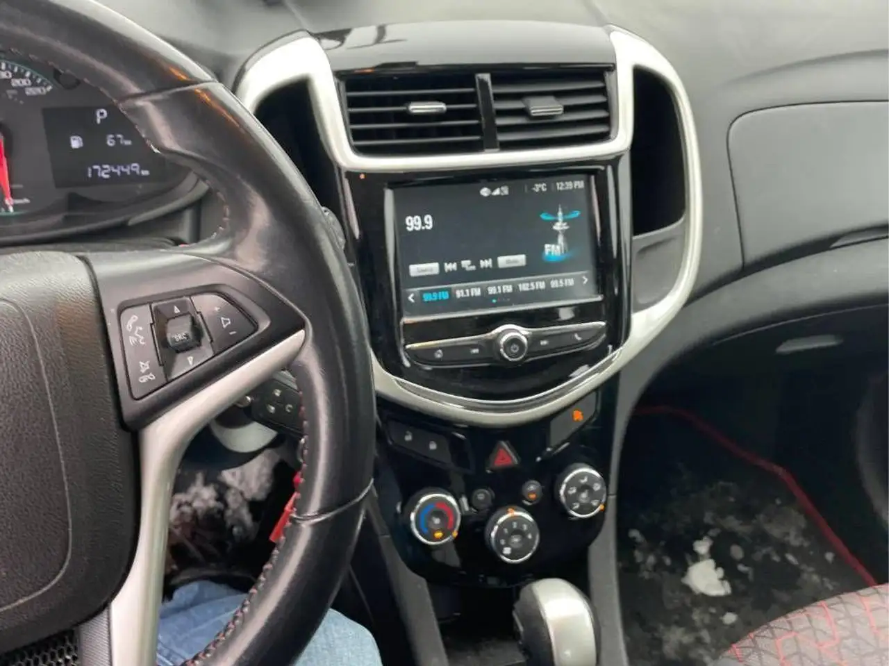 Chevrolet Sonic снимка Chevrolet Sonic