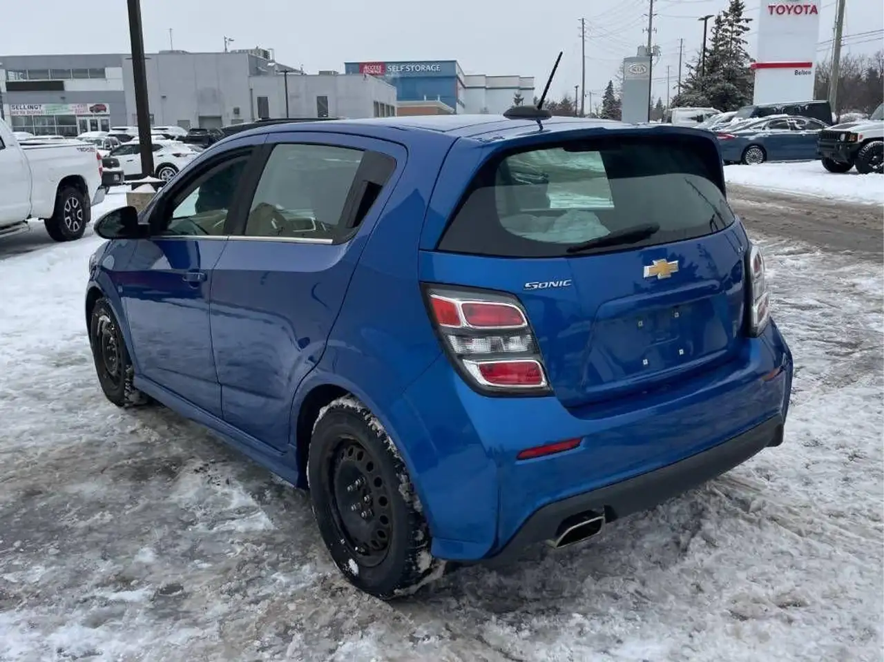 Chevrolet Sonic снимка Chevrolet Sonic