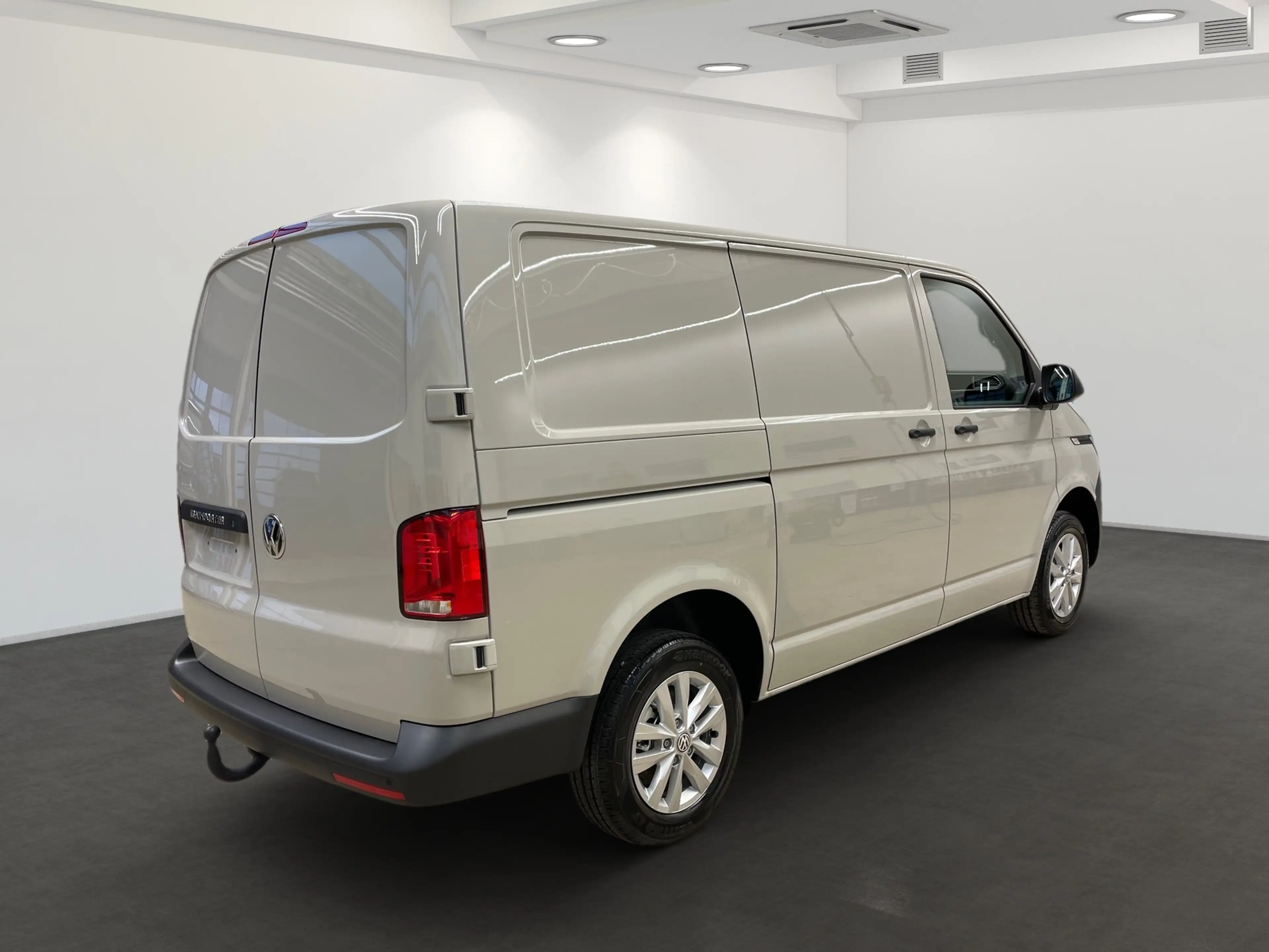 Volkswagen T6.1 Transporter Kasten 2.0 TDI KR *AHK*APPCON*PDC* — photo 6