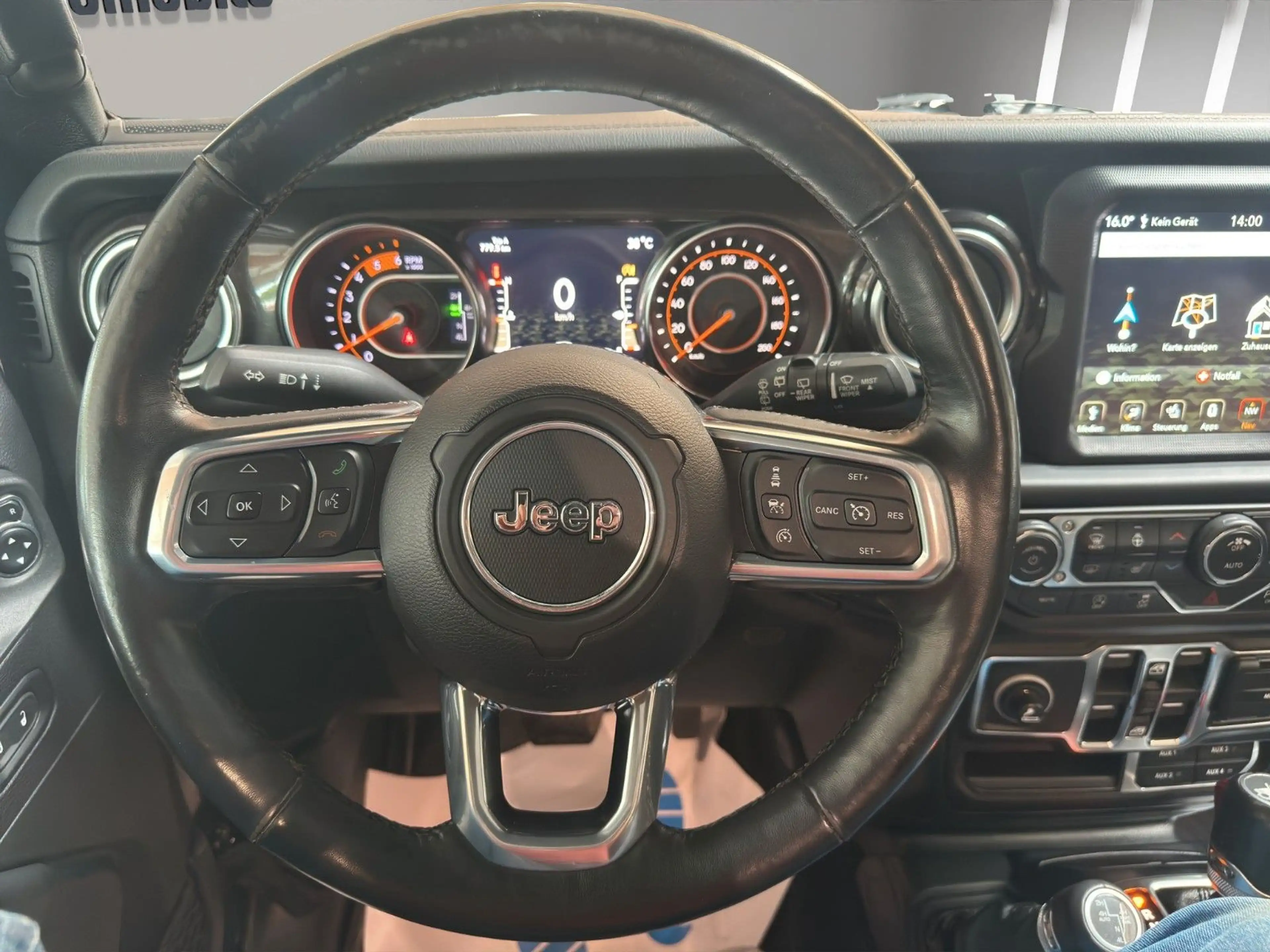 Jeep Wrangler Unlimited Sahara*RFK*UVM*TOP! — photo 12