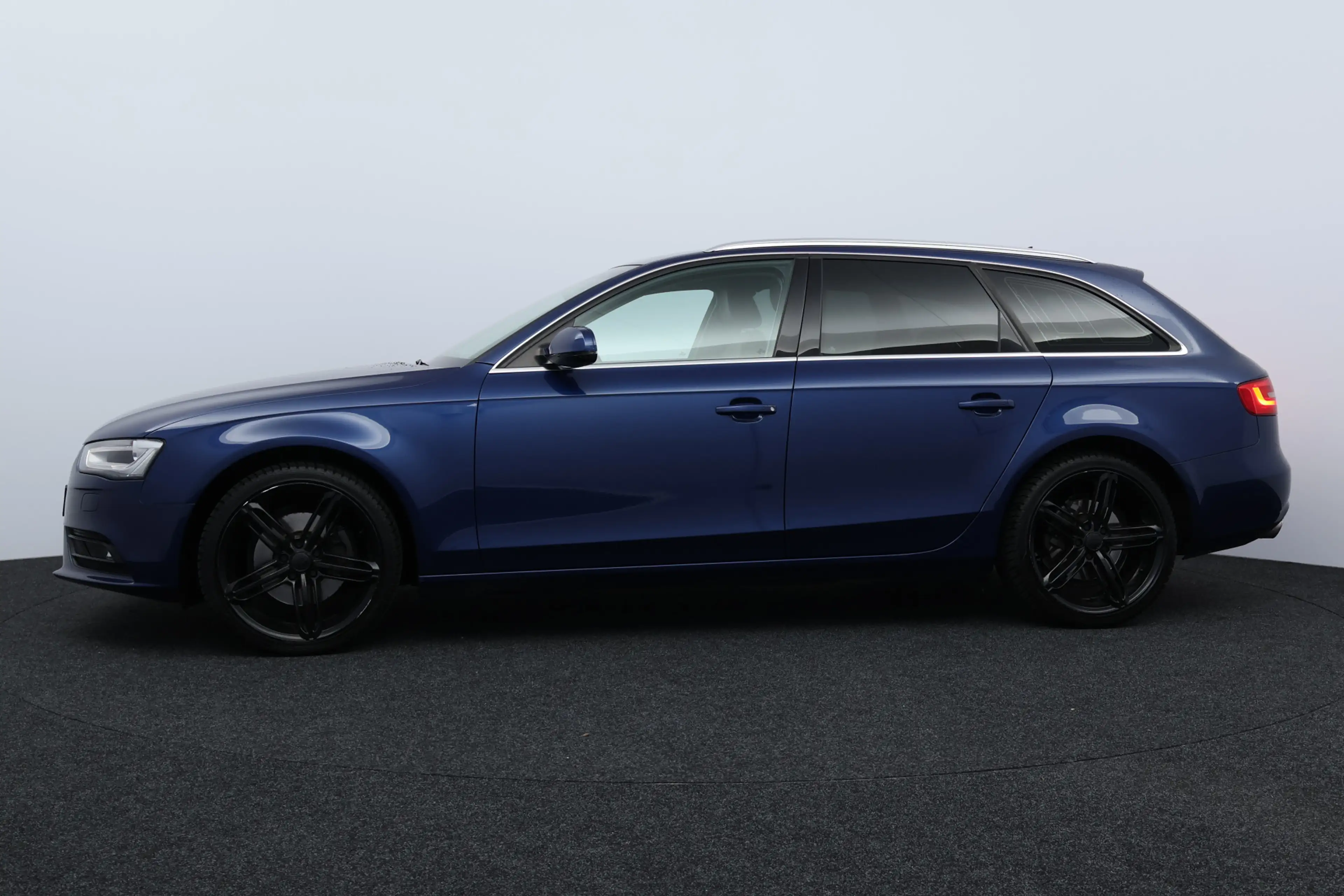 Audi A4 Avant 1.8 TFSI Business Edition/ Trekhaak!/ Xenon/ — photo 4