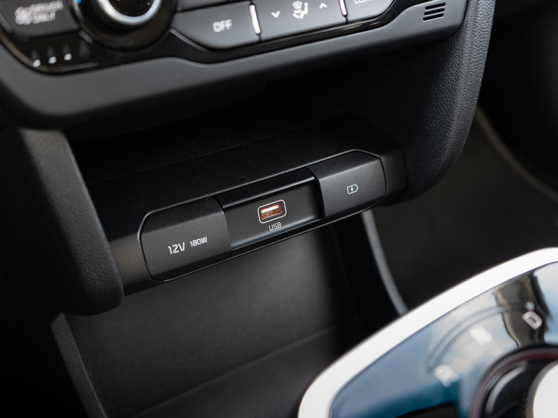 Kia e-Niro DynamicPlusLine 64 kWh | Stoel en stuurverwarming — photo 11