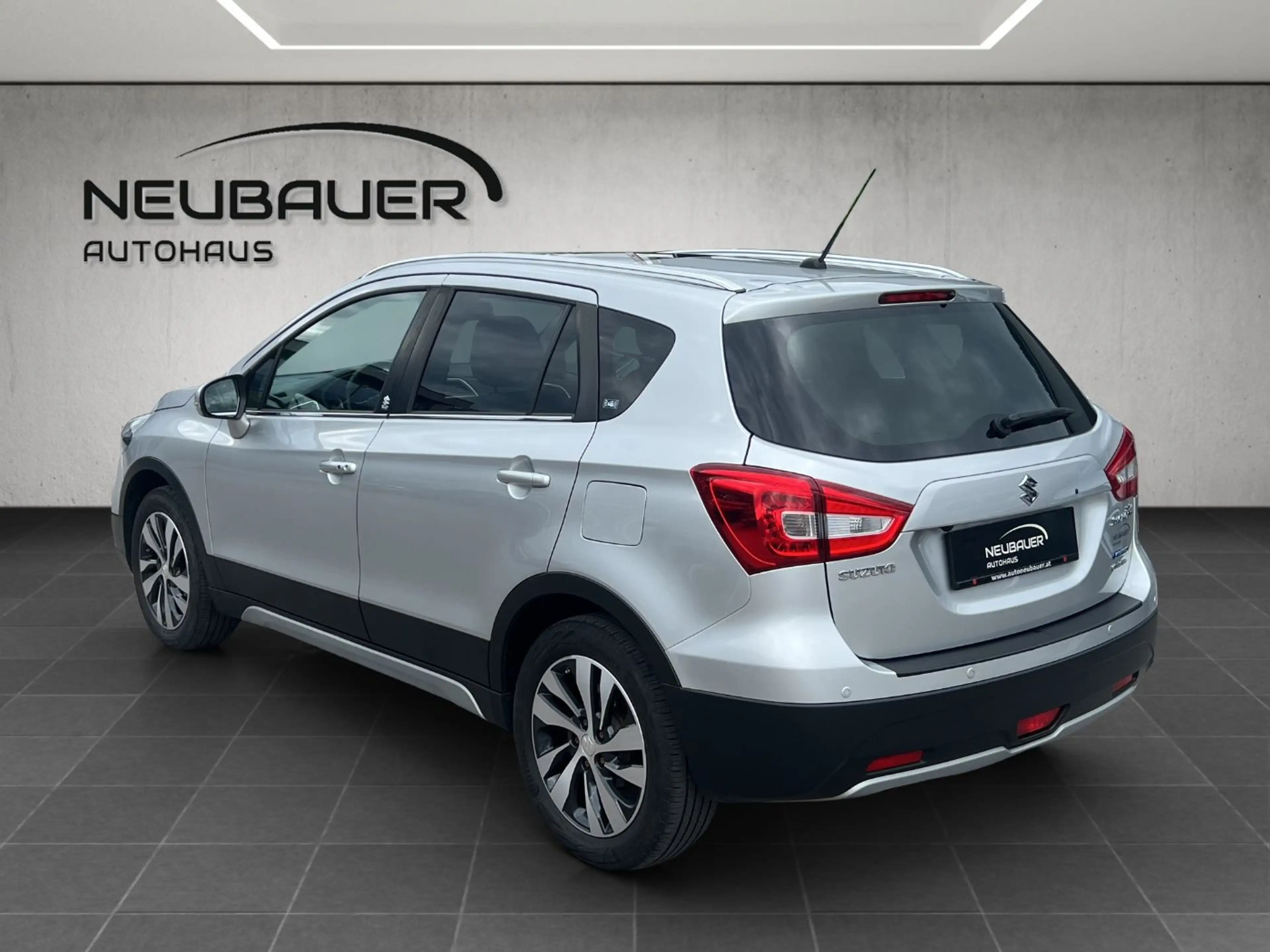 Suzuki SX4 S-Cross 1.4 DITC Allgrip flash — photo 3