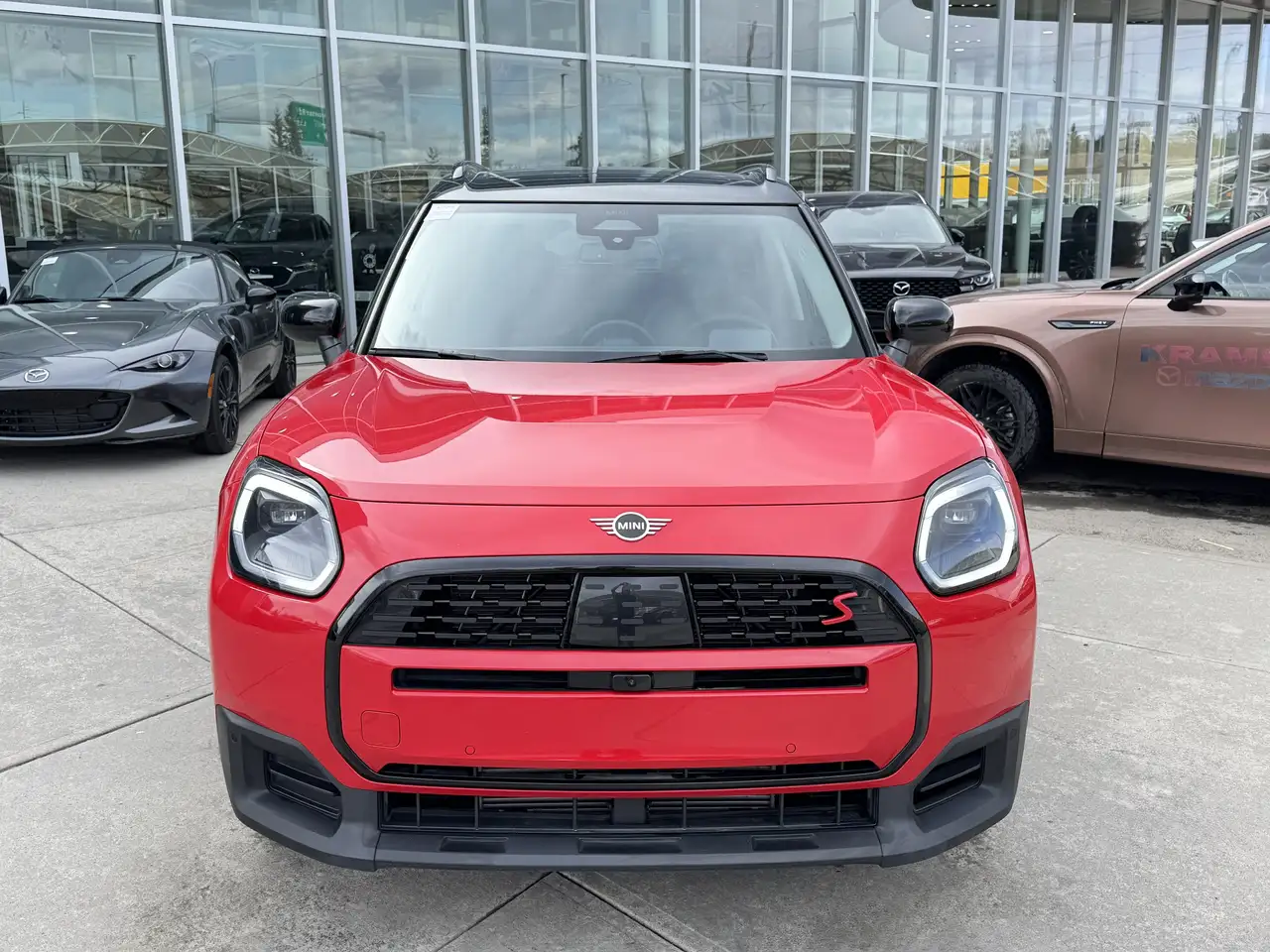 MINI Countryman снимка MINI Countryman