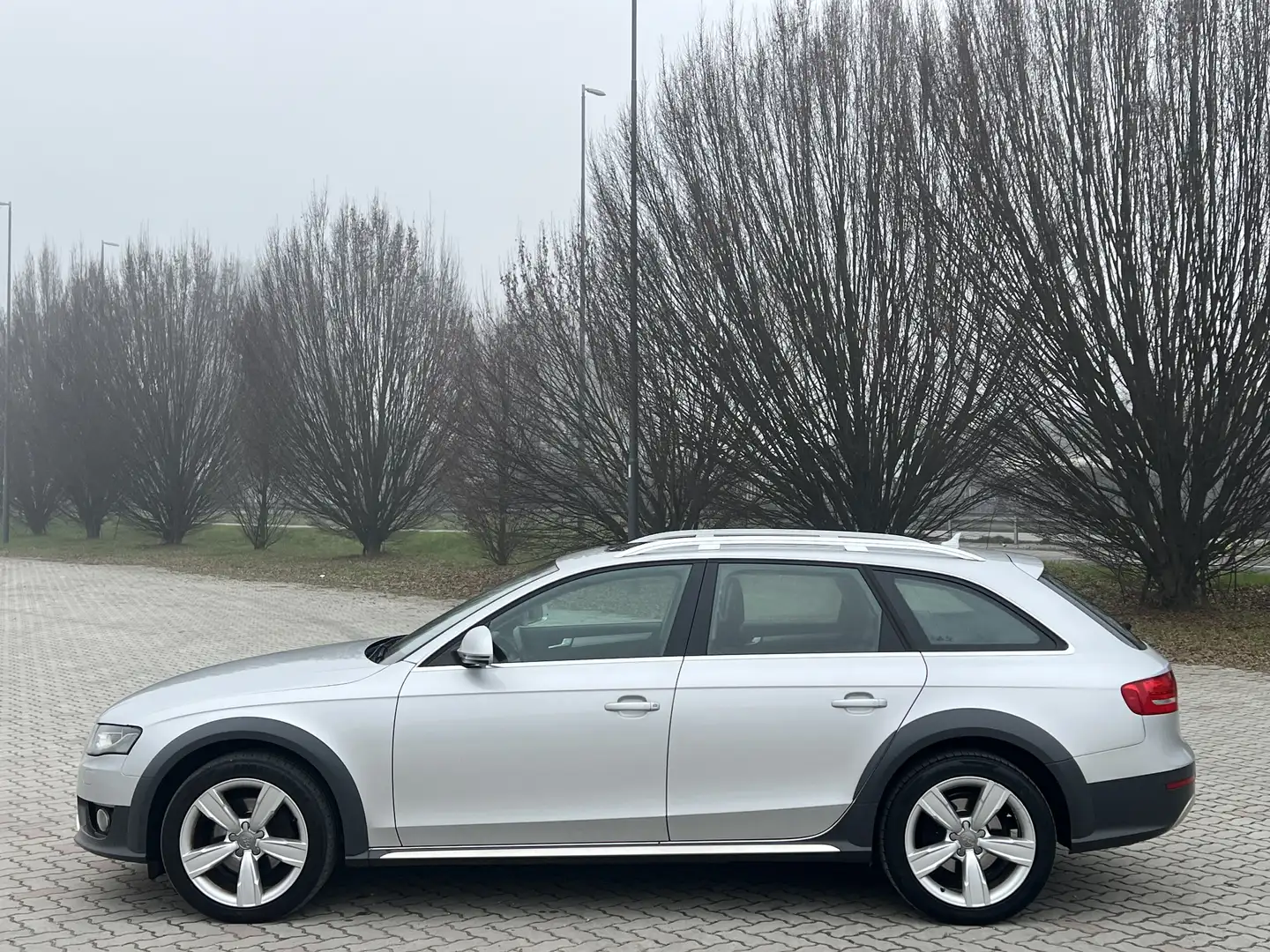 Audi A4 allroad 2.0 tdi Advanced - 2