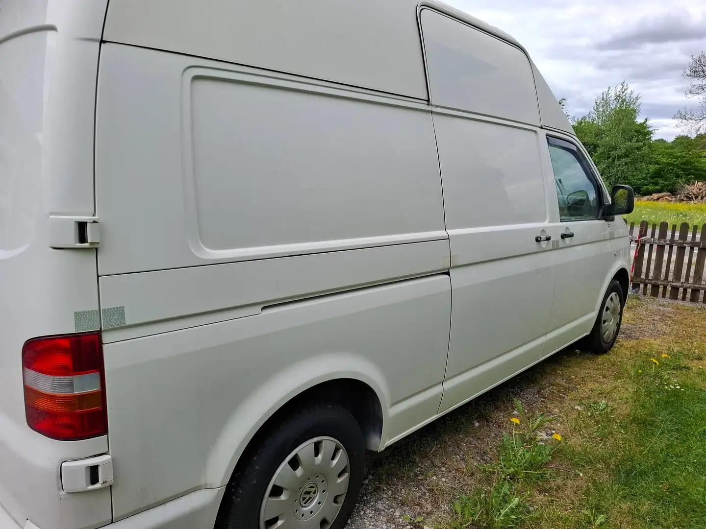 Volkswagen T5 Transporter HD-Kastenwagen LR 2,5 TDI D-PF - 2
