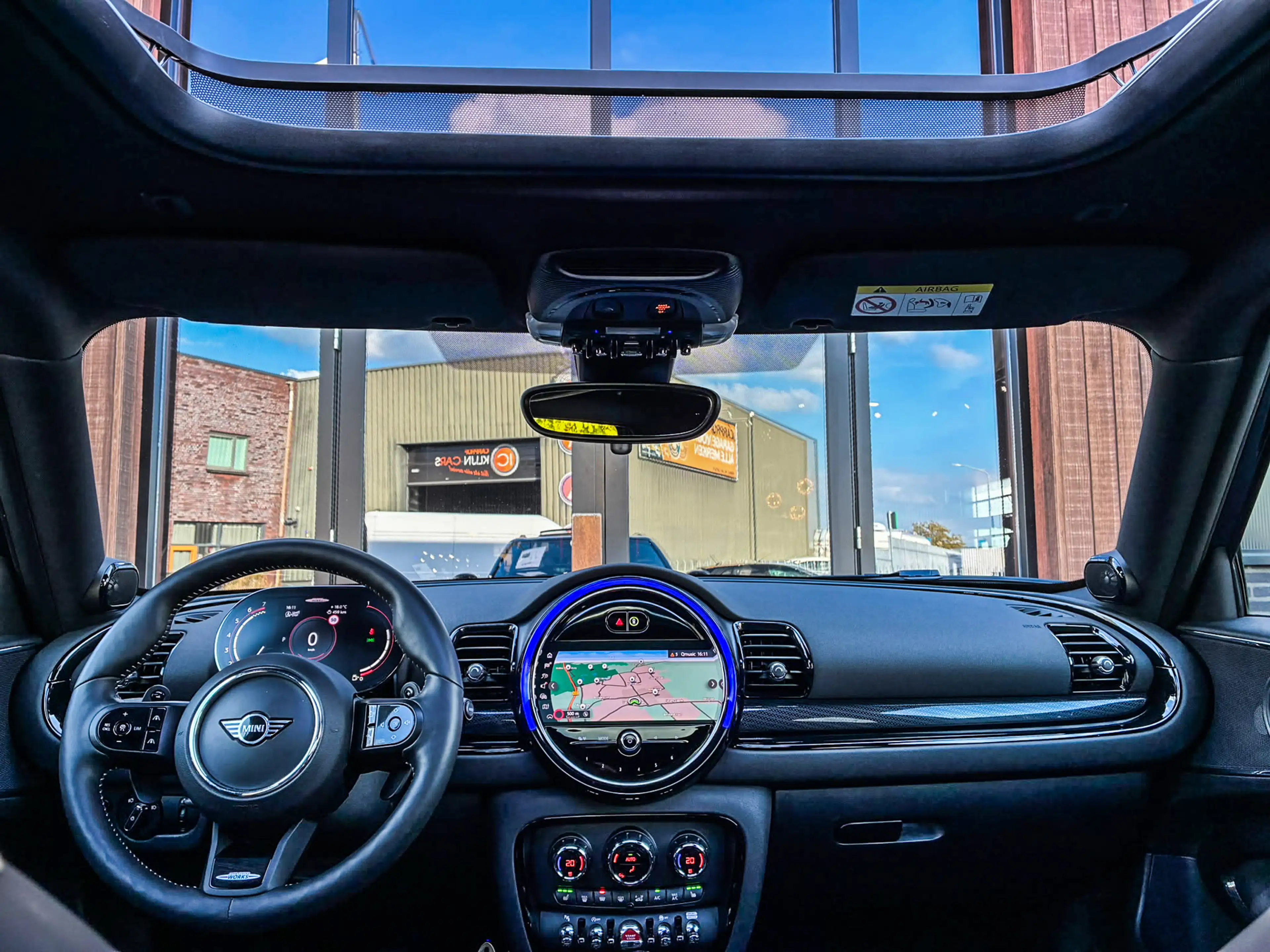 MINI John Cooper Works Clubman 2.0 JCW ALL4 Blackline F1 aut 306pk/Memory/Pano/Np — photo 2
