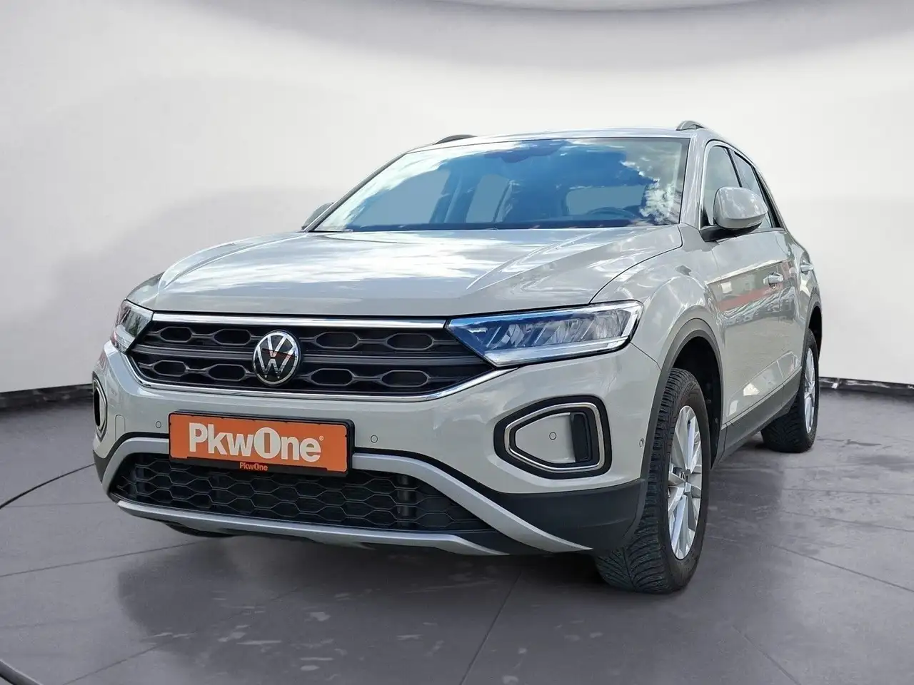 Volkswagen T-Roc, фото 1