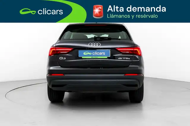 Audi Q3 view 4