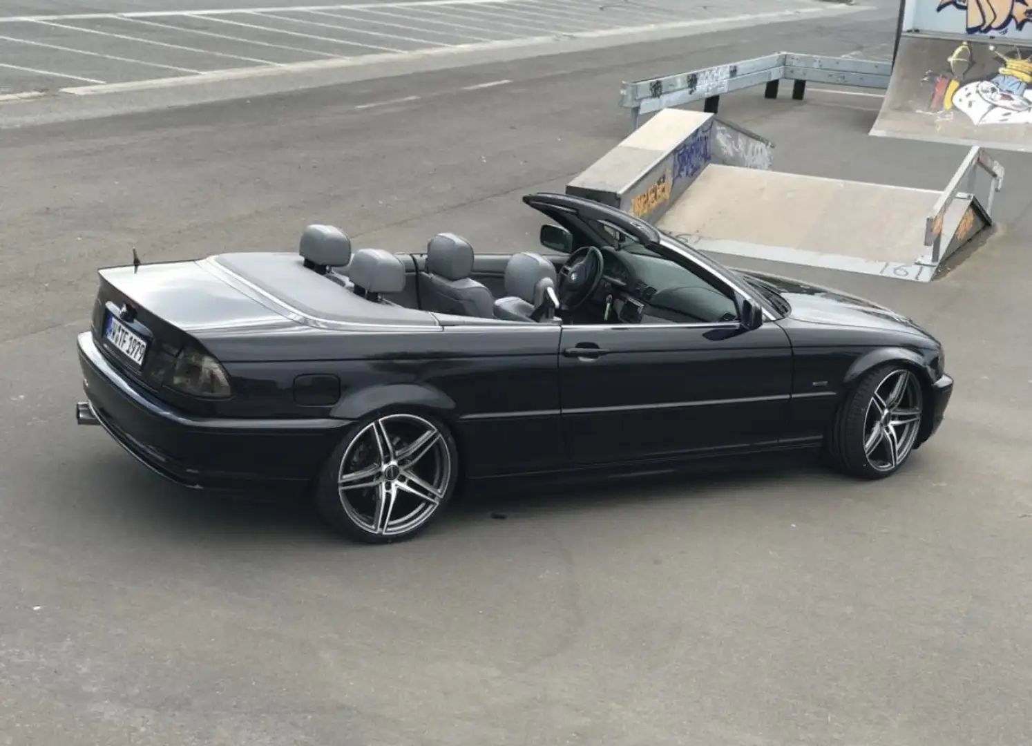BMW 323 Ci - 2