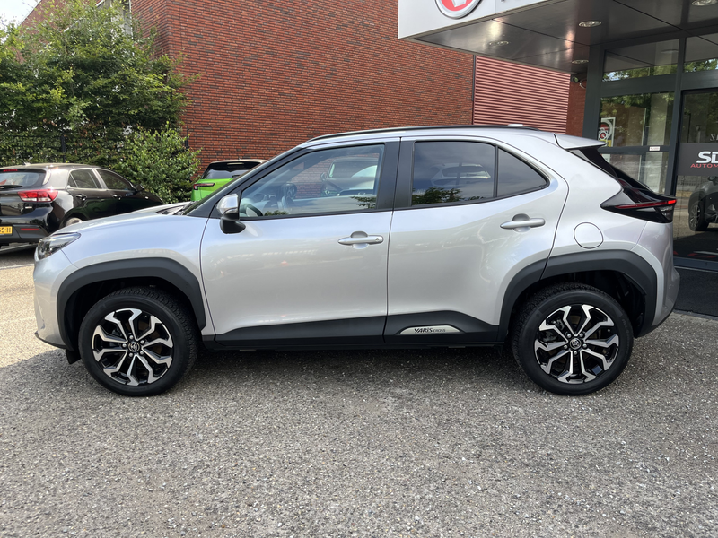 Toyota Yaris Cross 1.5 Hybrid 115 First Edition // ADAPT. CRUISE // K — photo 3