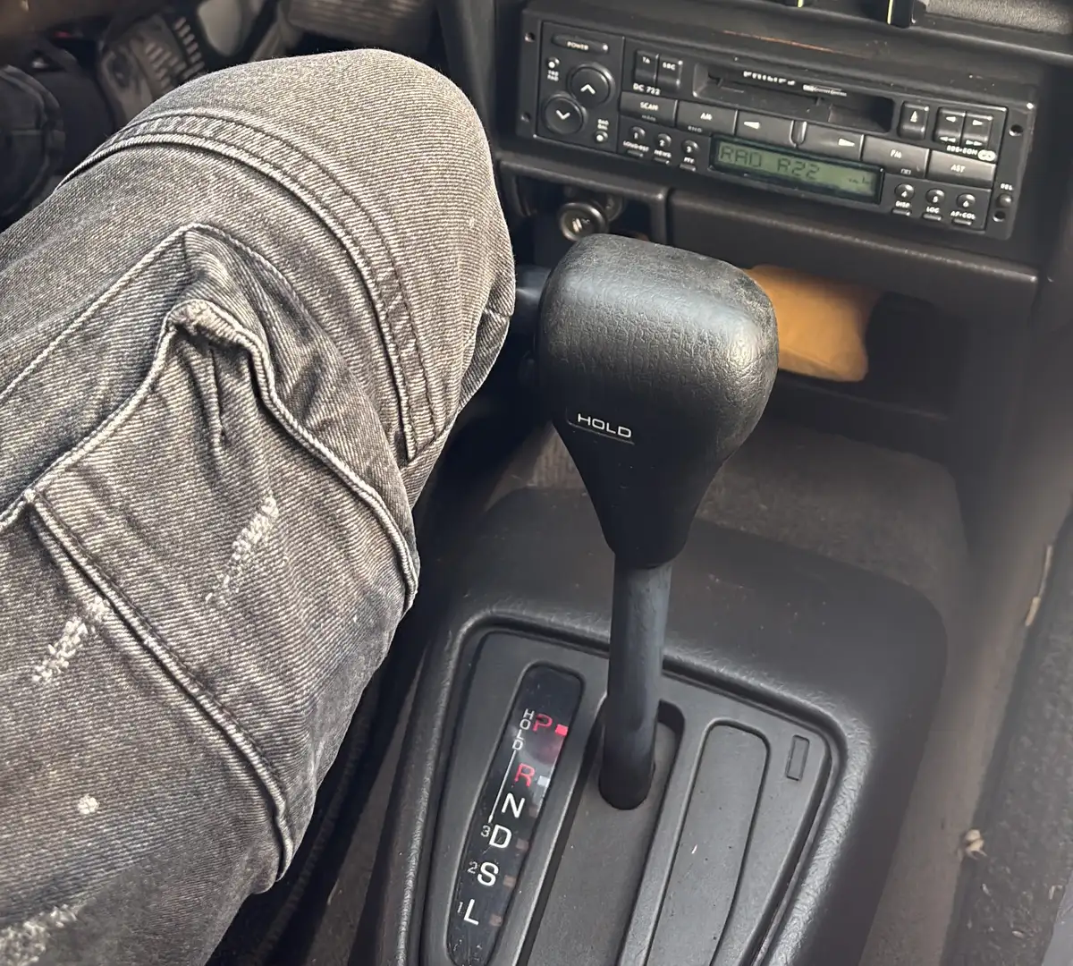 Mazda 323 1.6i LX AUTOMAAT NEW APK 2027 Trekhaak Blauw - 2