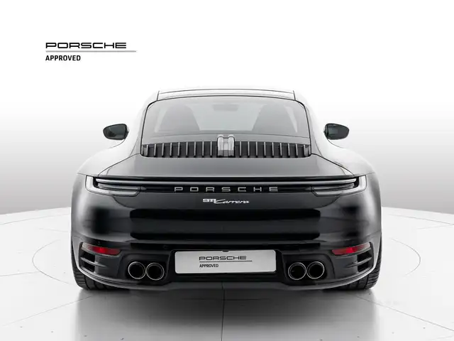 Porsche 911 view 5