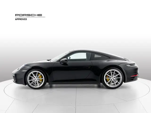 Porsche 911 view 2