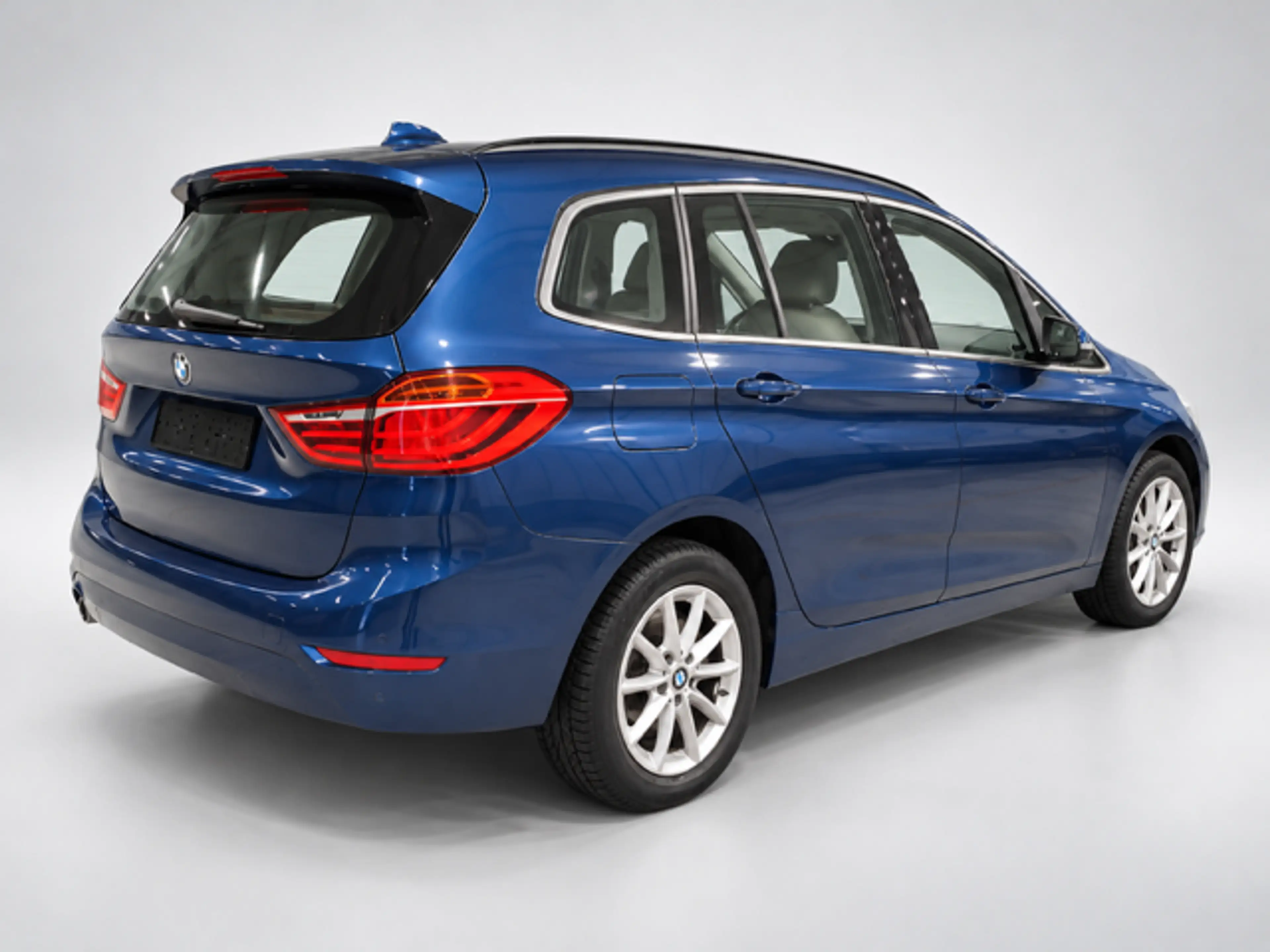 BMW 216 i Gran Tourer 7-plaats Navi/LED/ParkAssist/CC/... — photo 2