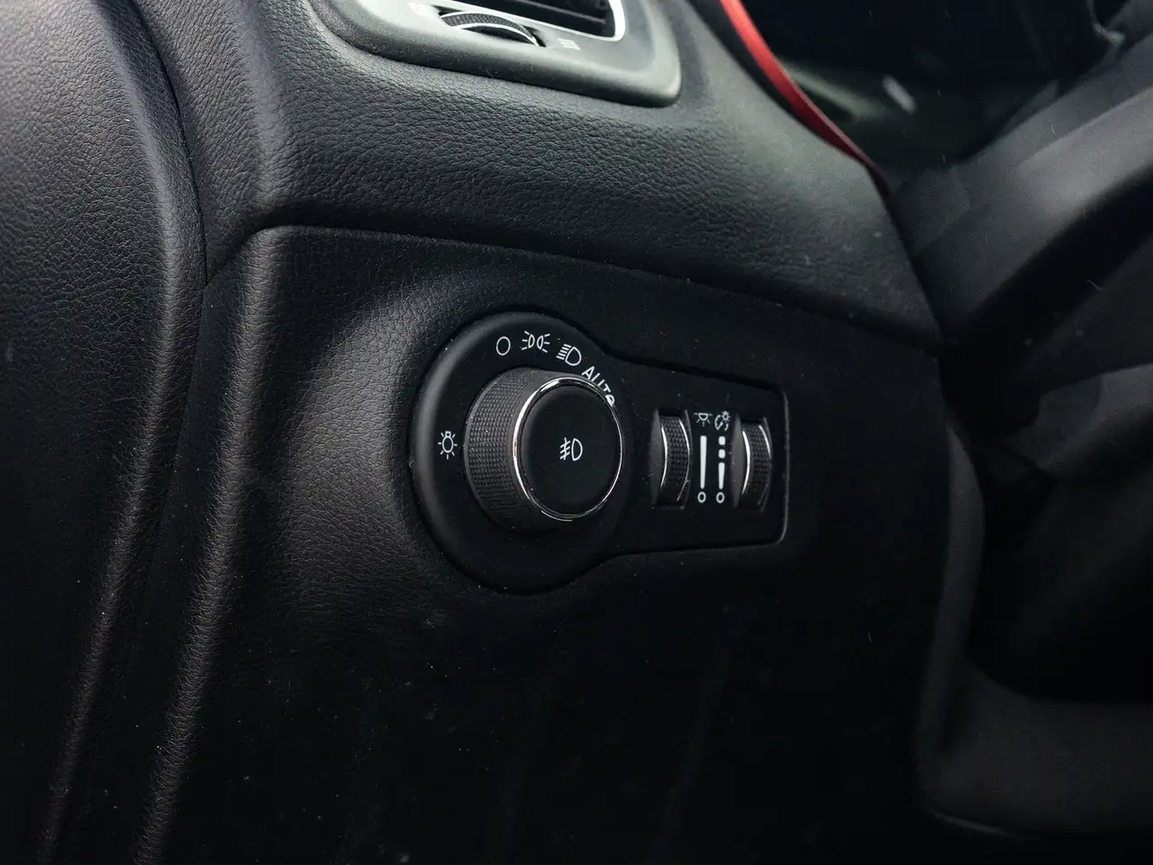 Jeep Compass photo Jeep Compass