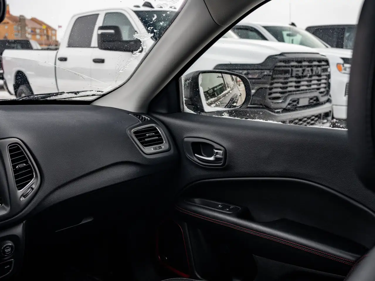 Jeep Compass photo Jeep Compass