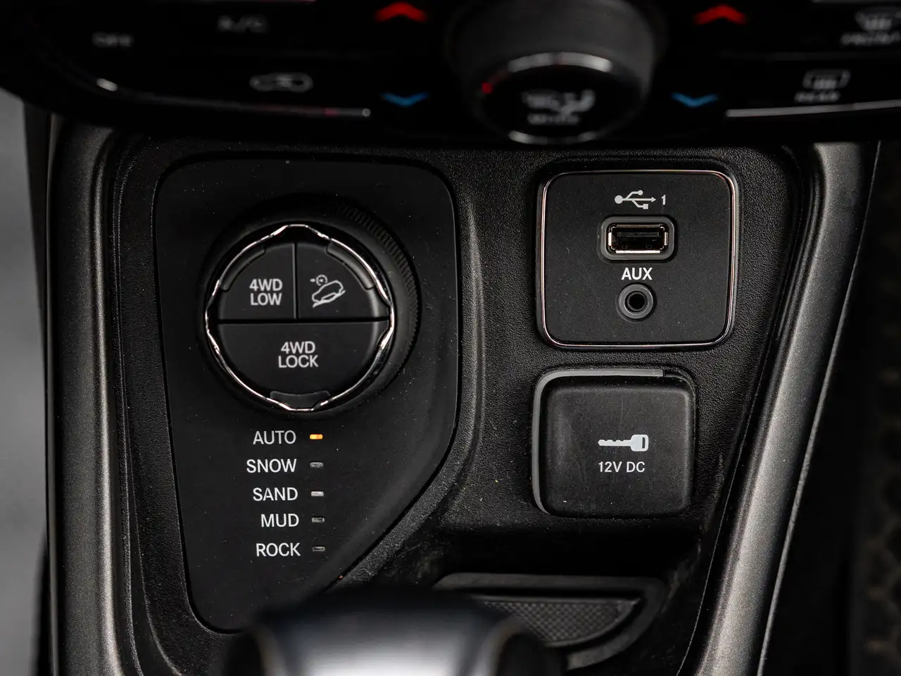 Jeep Compass photo Jeep Compass