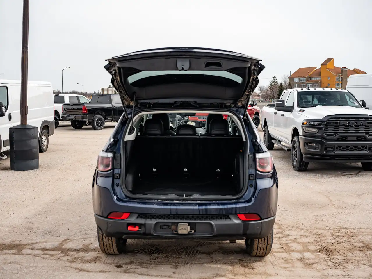 Jeep Compass photo Jeep Compass