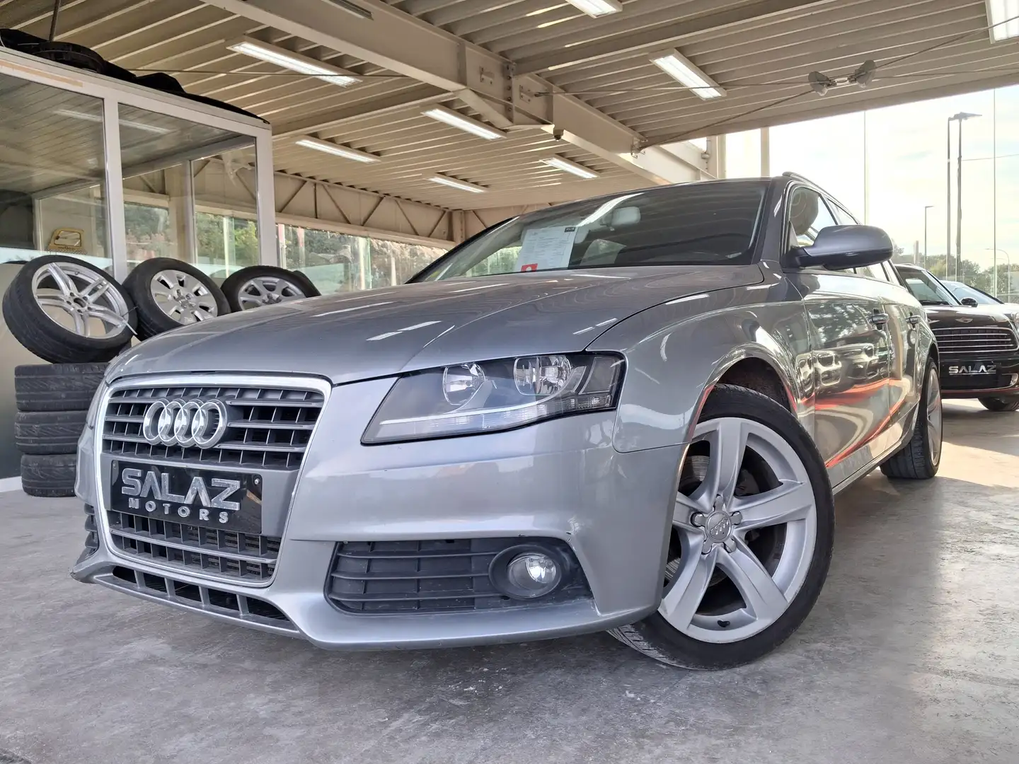Audi A4 A4 Avant 2.0 TDi / PRIX MARCHAND / EXPORT Gris - 2