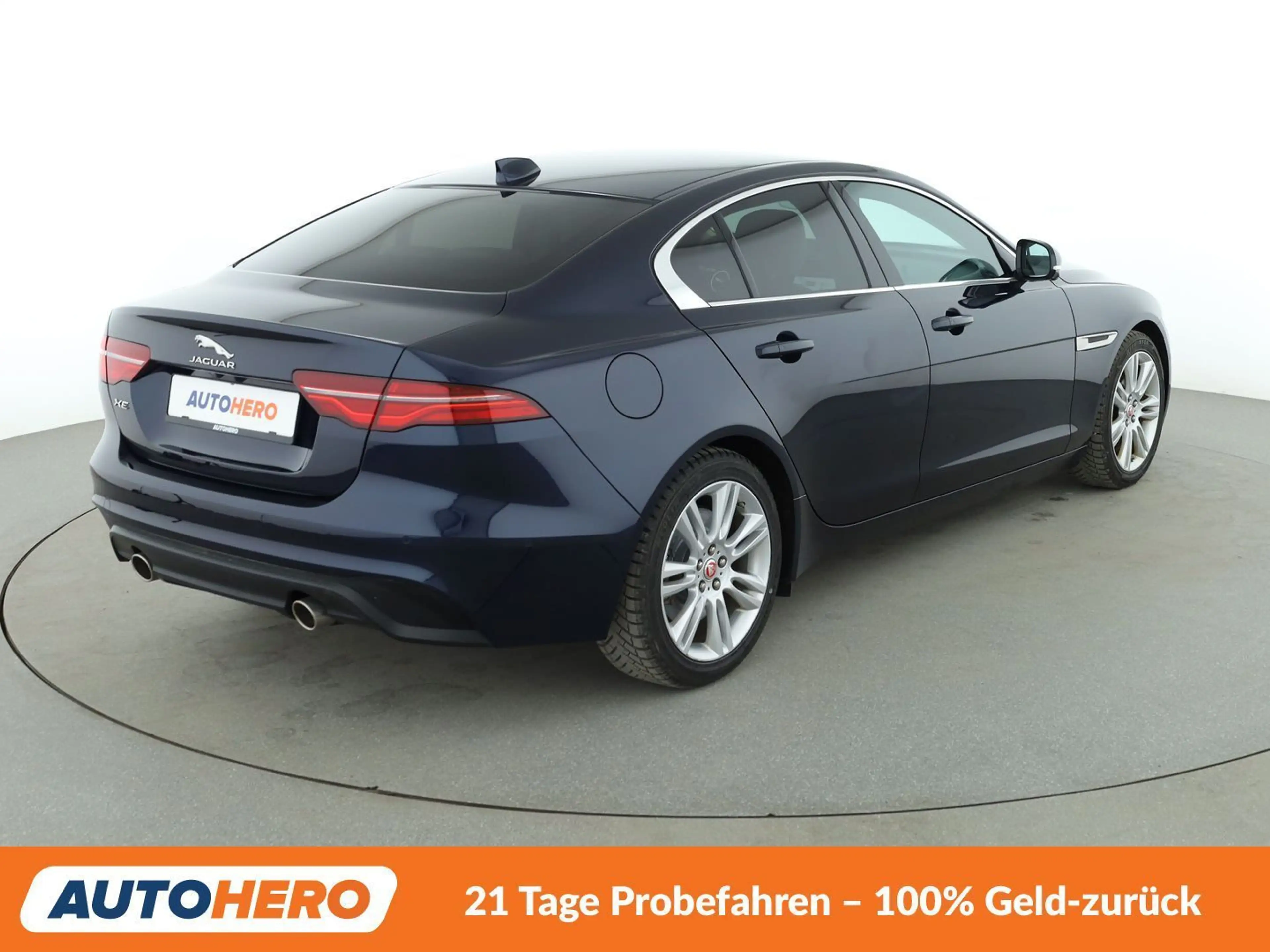 Jaguar XE 25t HSE Aut.*NAV*HUD*MATRIX*ACC*360CAM*PDC*SHZ* — photo 6