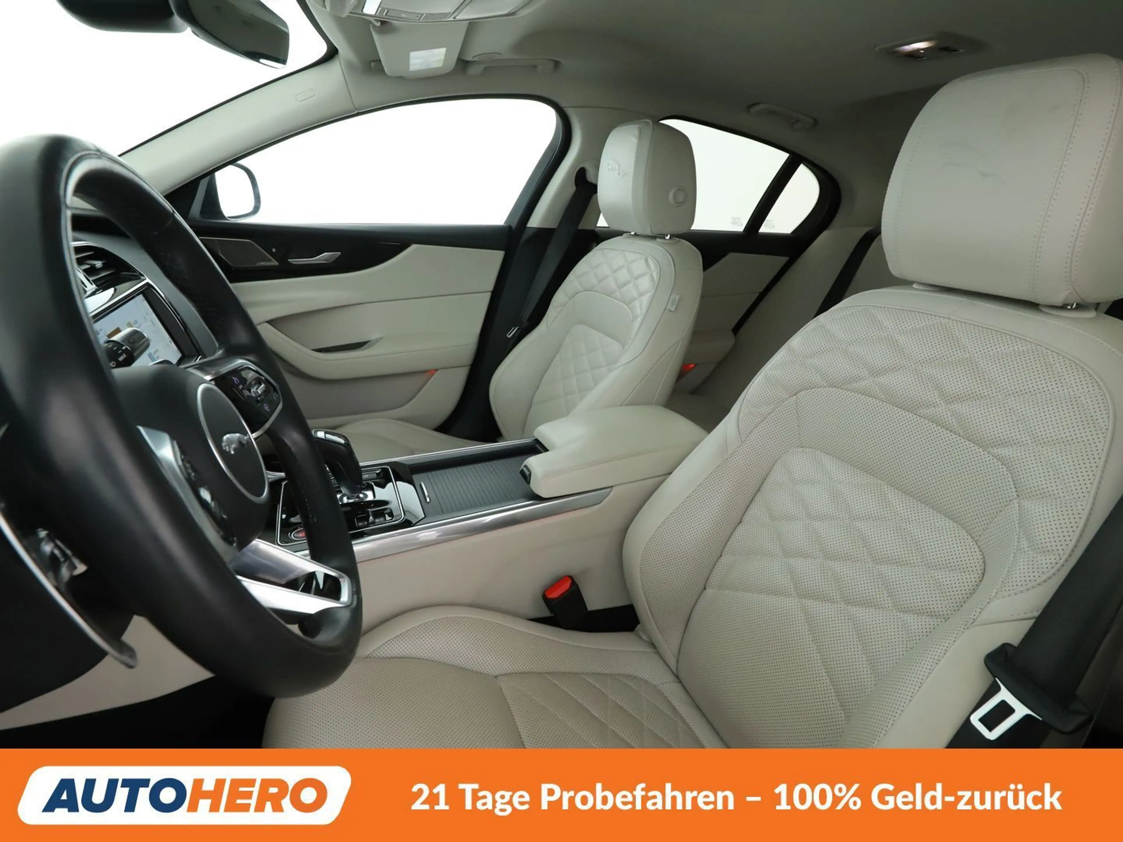 Jaguar XE 25t HSE Aut.*NAV*HUD*MATRIX*ACC*360CAM*PDC*SHZ* — photo 10