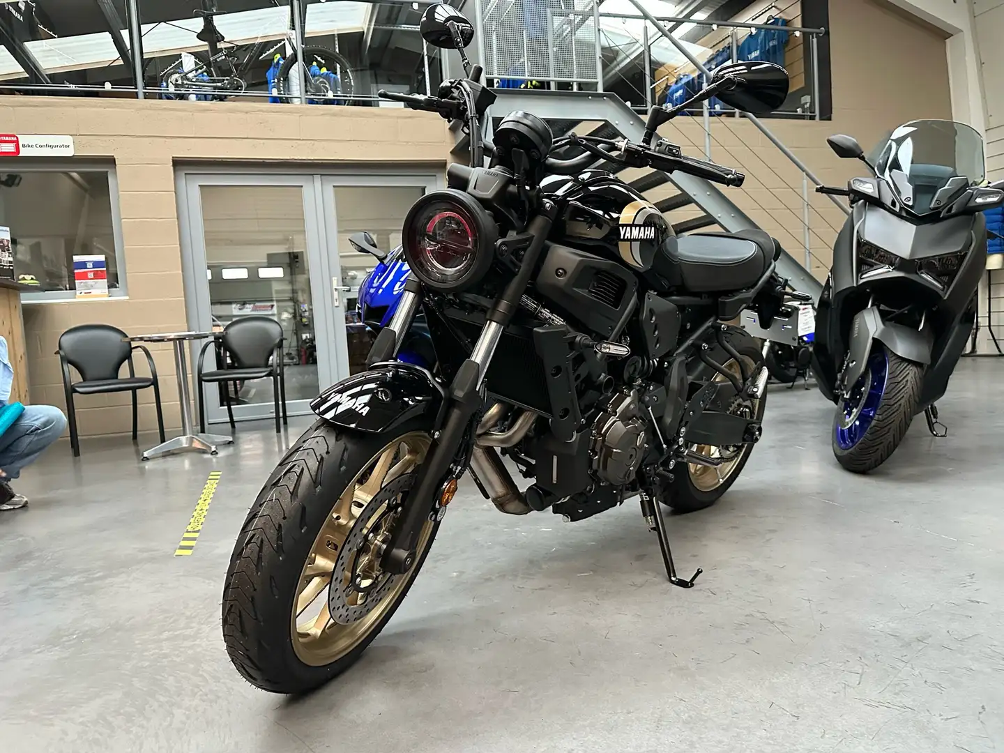 Yamaha XSR 700 HISTORIC white Nero - 2