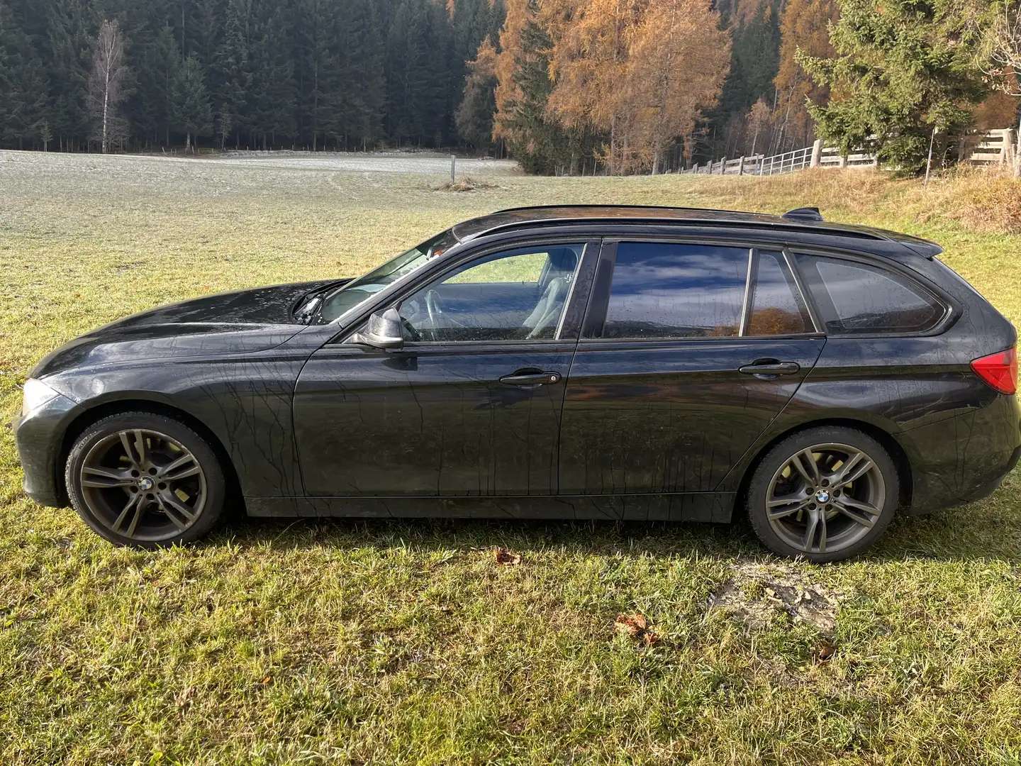 BMW 330 330d xDrive Touring Österreich-Paket Aut. - 2
