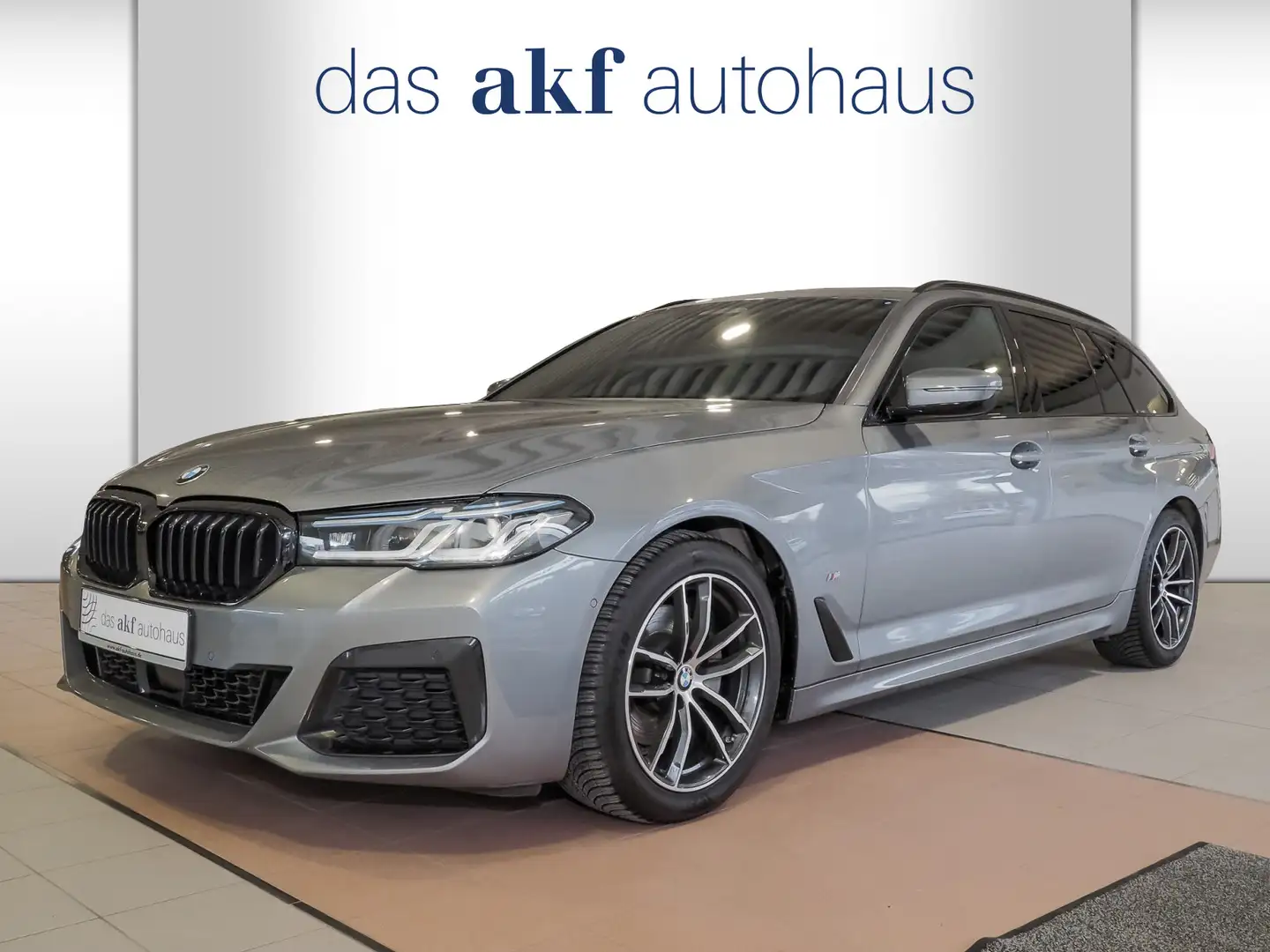 BMW 520 ANDERE M SPORT I MHEV Gris - 1