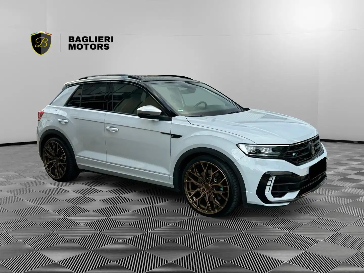 Volkswagen T-Roc T-Roc 2.0 tsi R 4motion 300cv dsg Bianco - 1