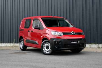1.2i Benzine / 3 zit, Gps, AC, Cam, Carplay, Ramen achter