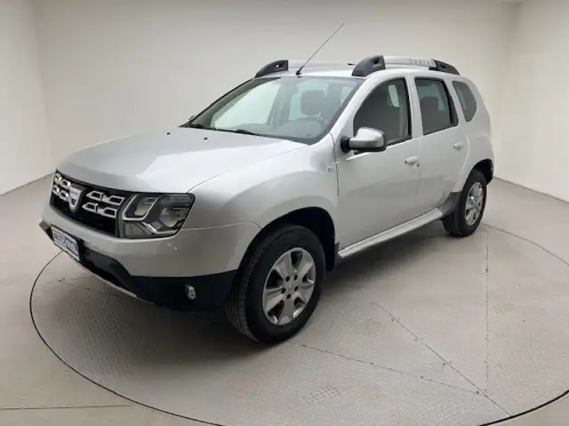 Dacia Duster 1.6 110 PS 4x4 Laureate