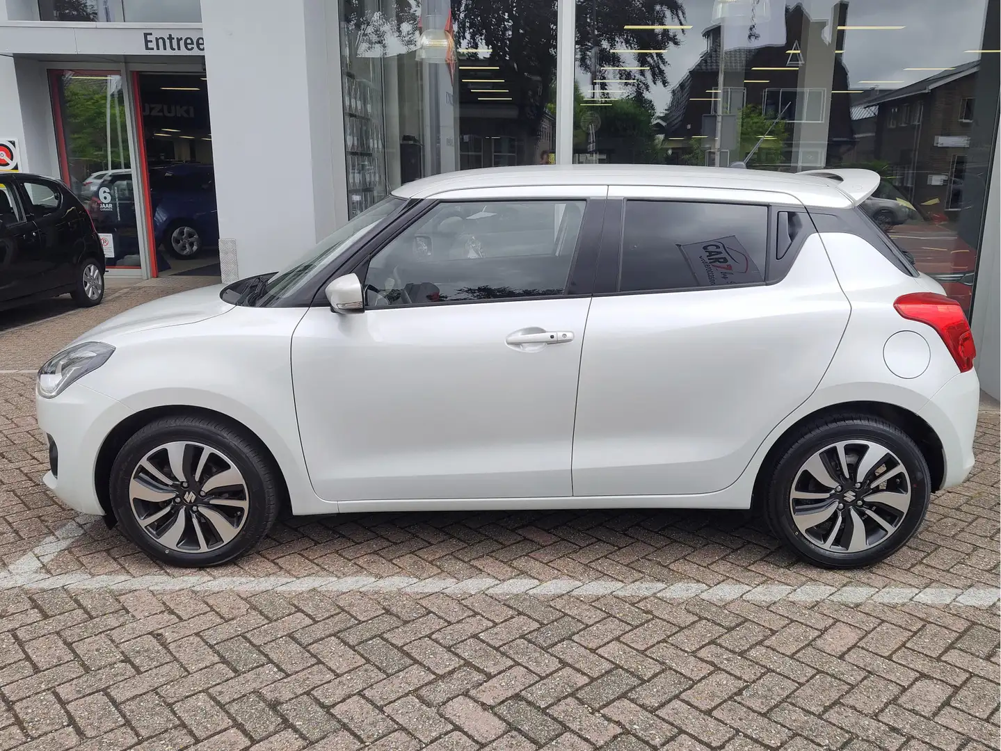 Suzuki Swift 1.0 BOOSTERJET STIJL AUTOMAAT Navi | Clima | Cruis Wit - 2