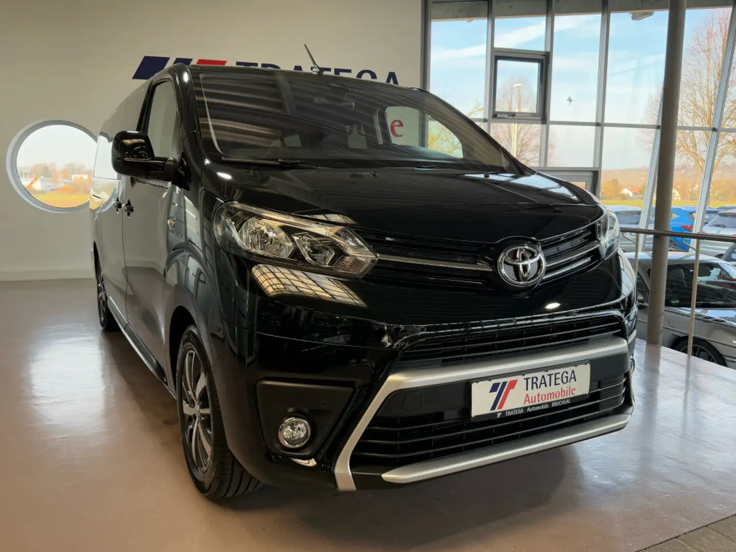 Toyota Proace 2,0 D-4D L2 Team Deutschland AHK Fekete - 1