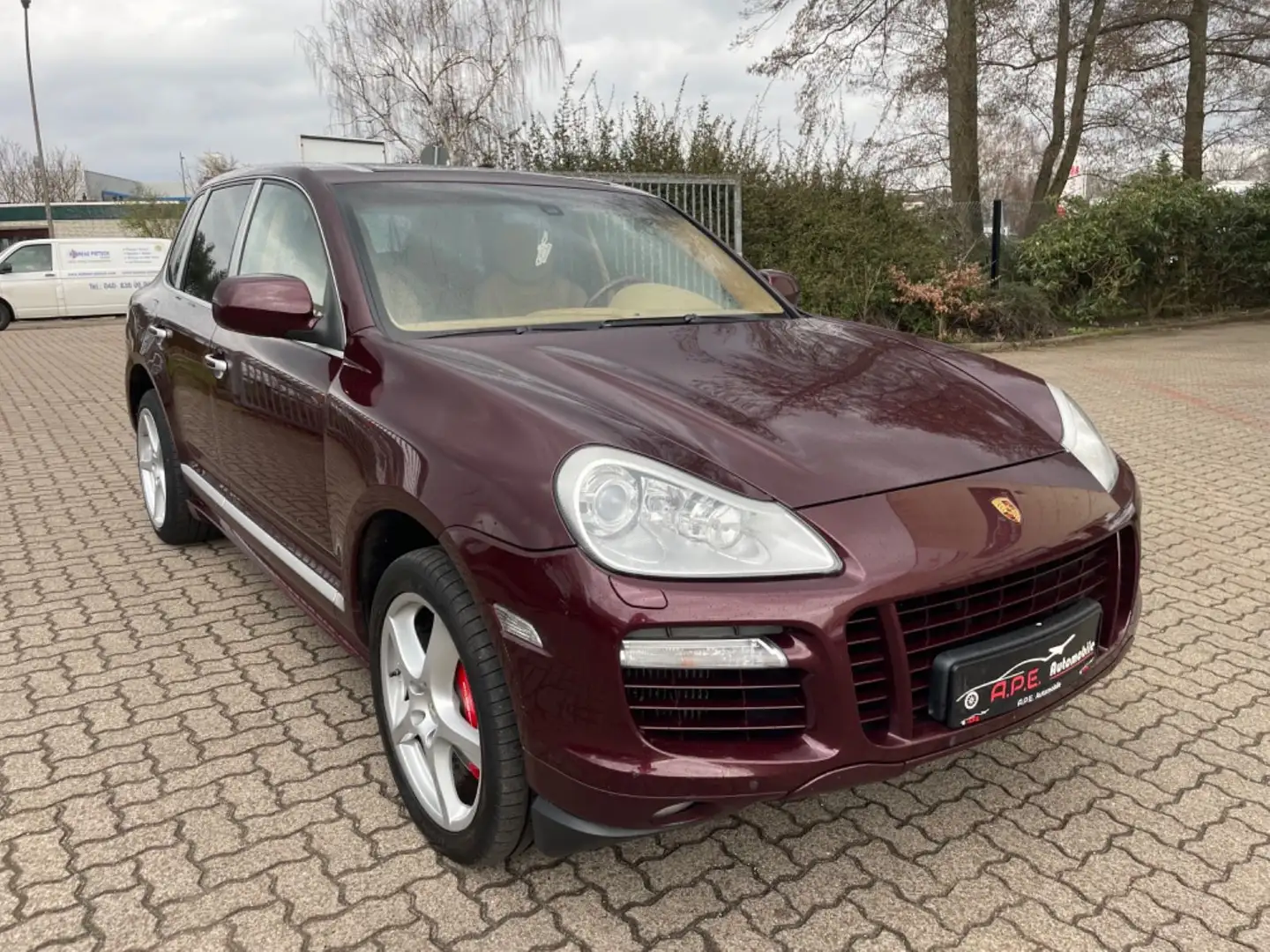 Porsche Cayenne Turbo 2 Hand TOP Tüv/Au 09.2025  AHK Червоний - 1