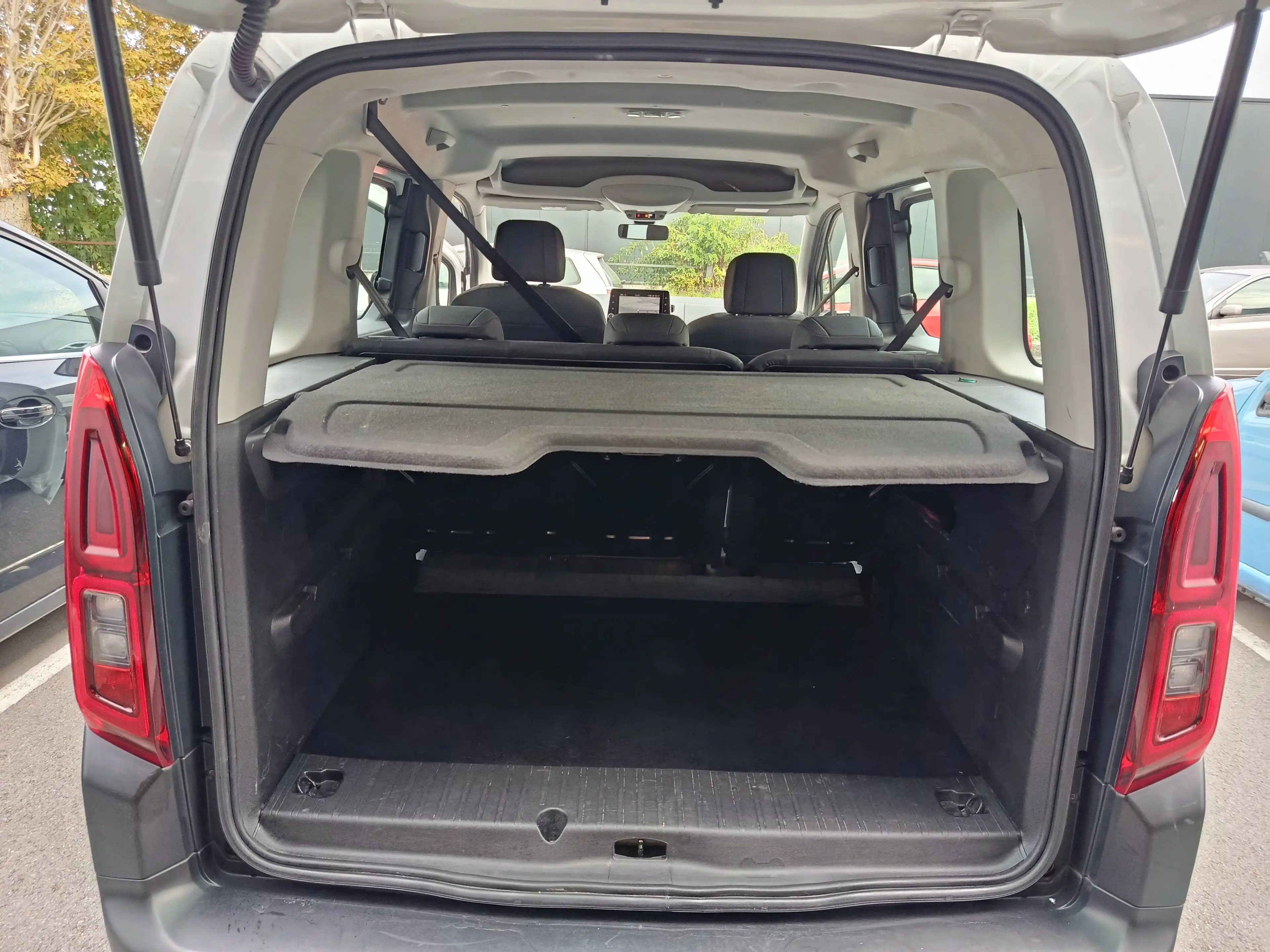Citroen Berlingo Berlingo 1.2 Essence 5places Airco Navi — photo 10