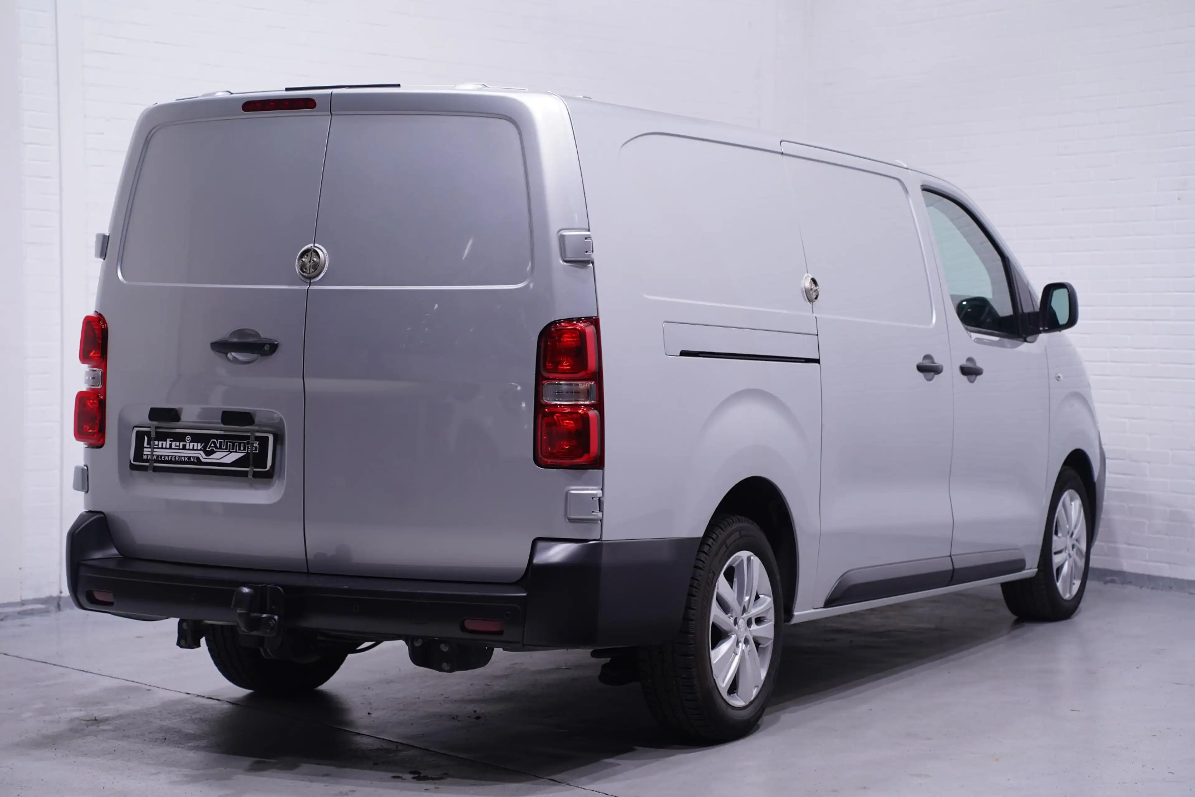 Peugeot Expert 2.0 HDI 122 pk L3 Navi, Trekhaak, 17" LMV Airco, P — photo 4