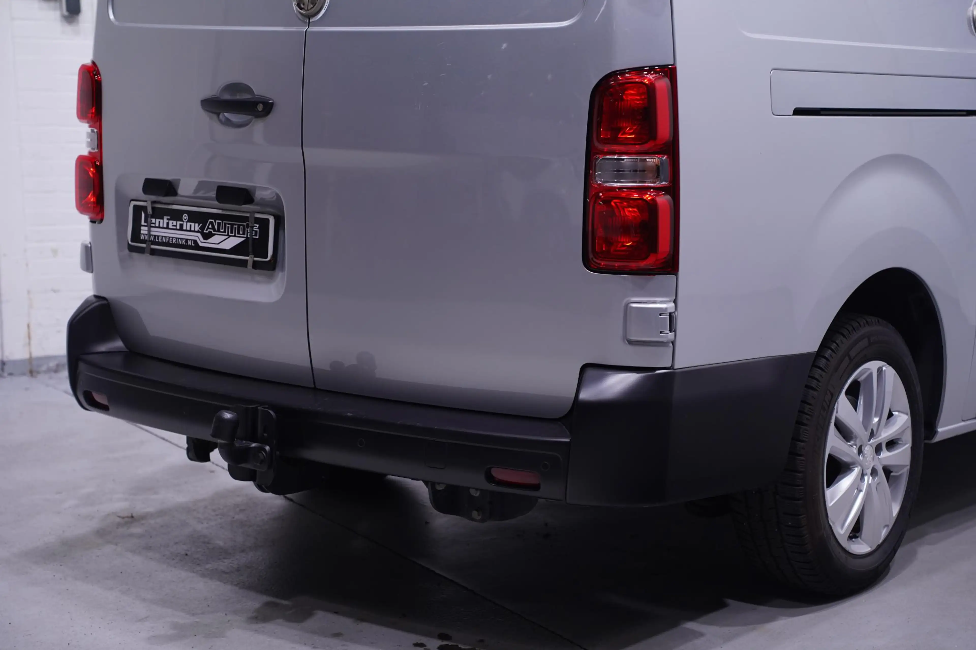 Peugeot Expert 2.0 HDI 122 pk L3 Navi, Trekhaak, 17" LMV Airco, P — photo 17