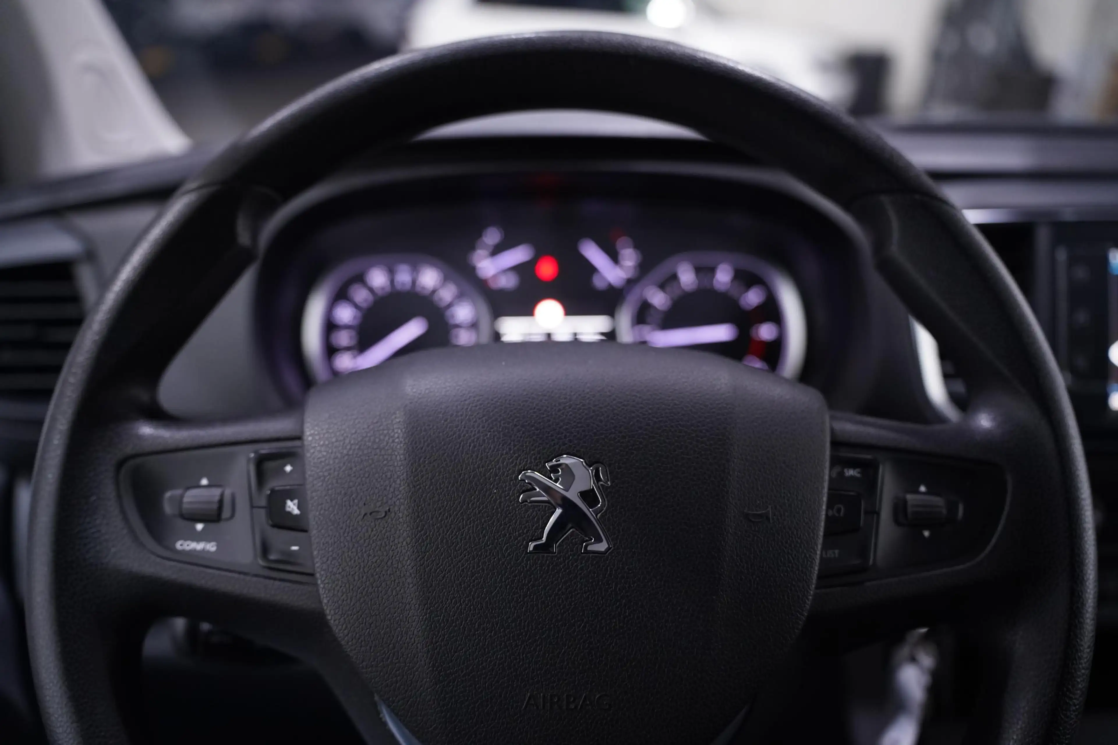 Peugeot Expert 2.0 HDI 122 pk L3 Navi, Trekhaak, 17" LMV Airco, P — photo 28
