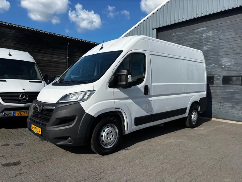 Opel Movano