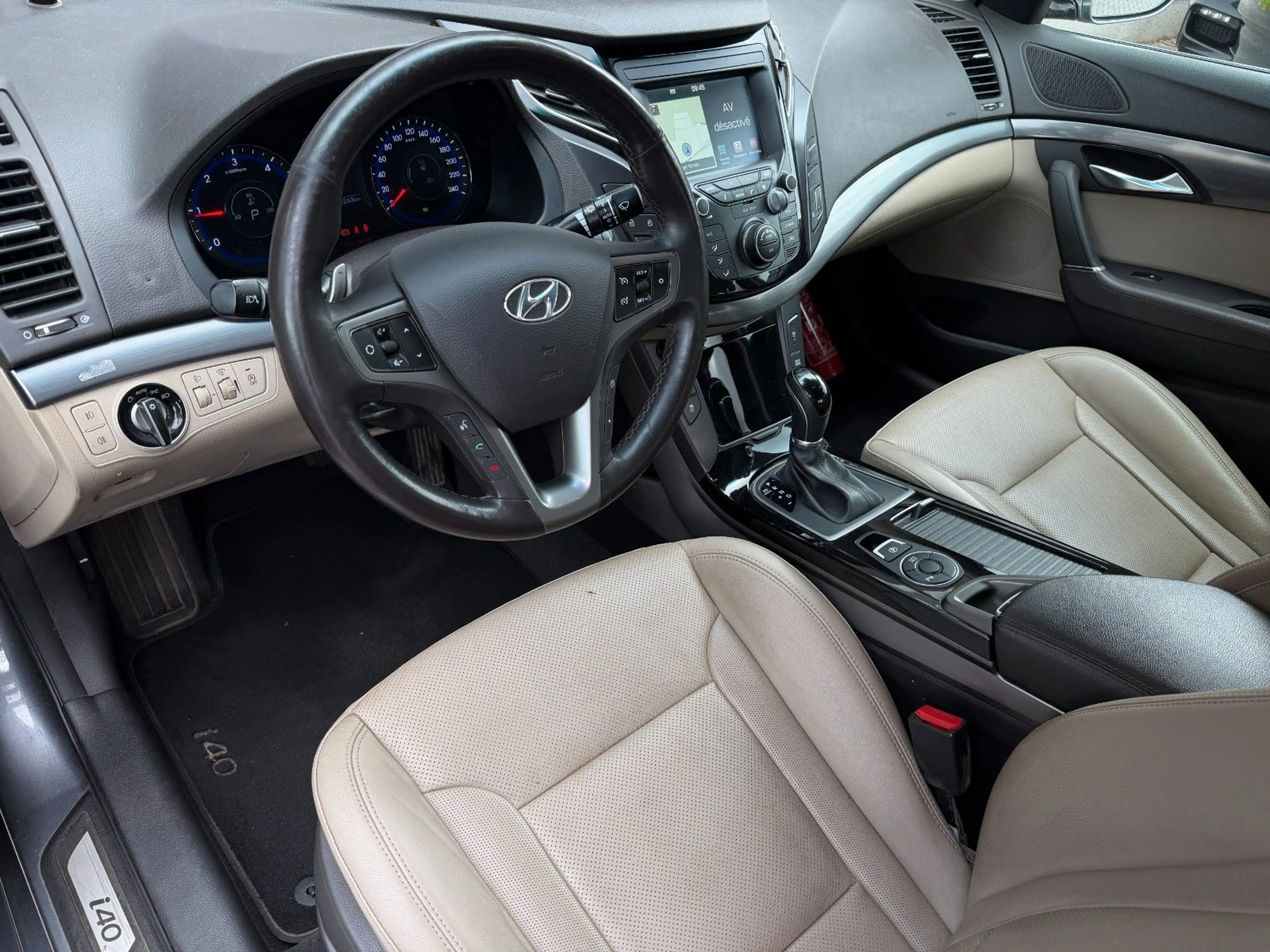 Hyundai i40 Premium 1-HAND/CAM/AUT/SHZ — photo 14
