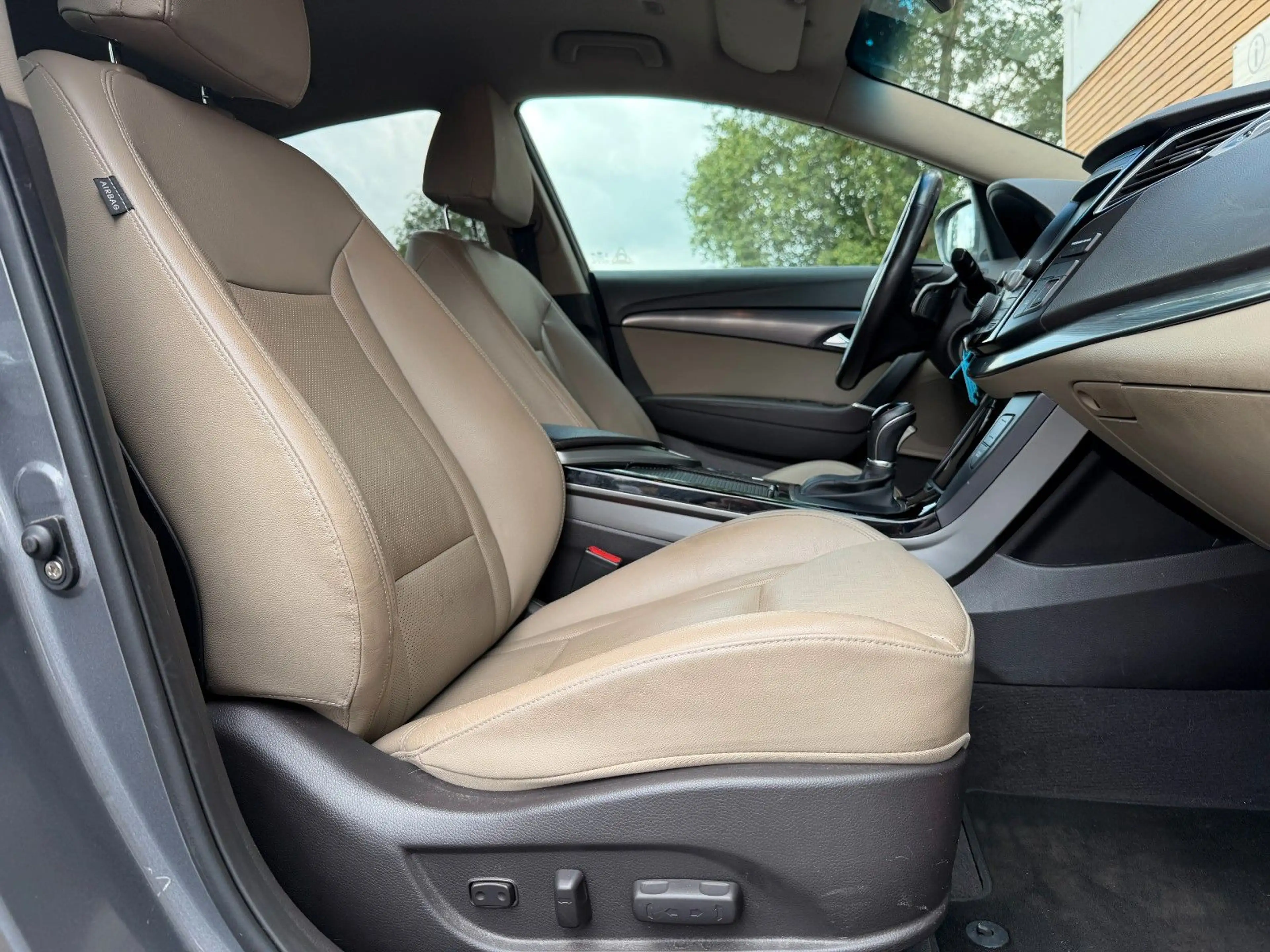 Hyundai i40 Premium 1-HAND/CAM/AUT/SHZ — photo 13