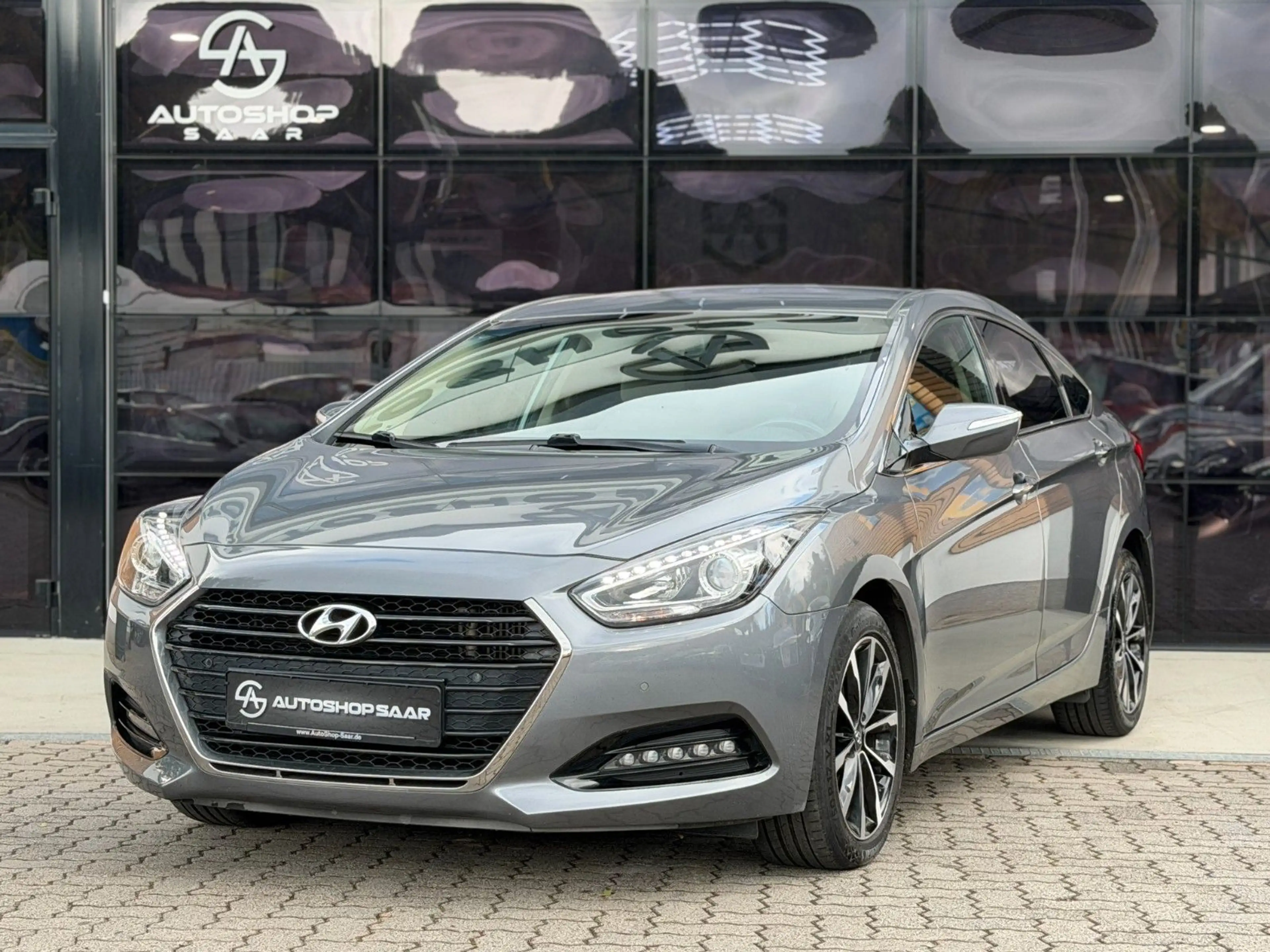 Hyundai i40 Premium 1-HAND/CAM/AUT/SHZ