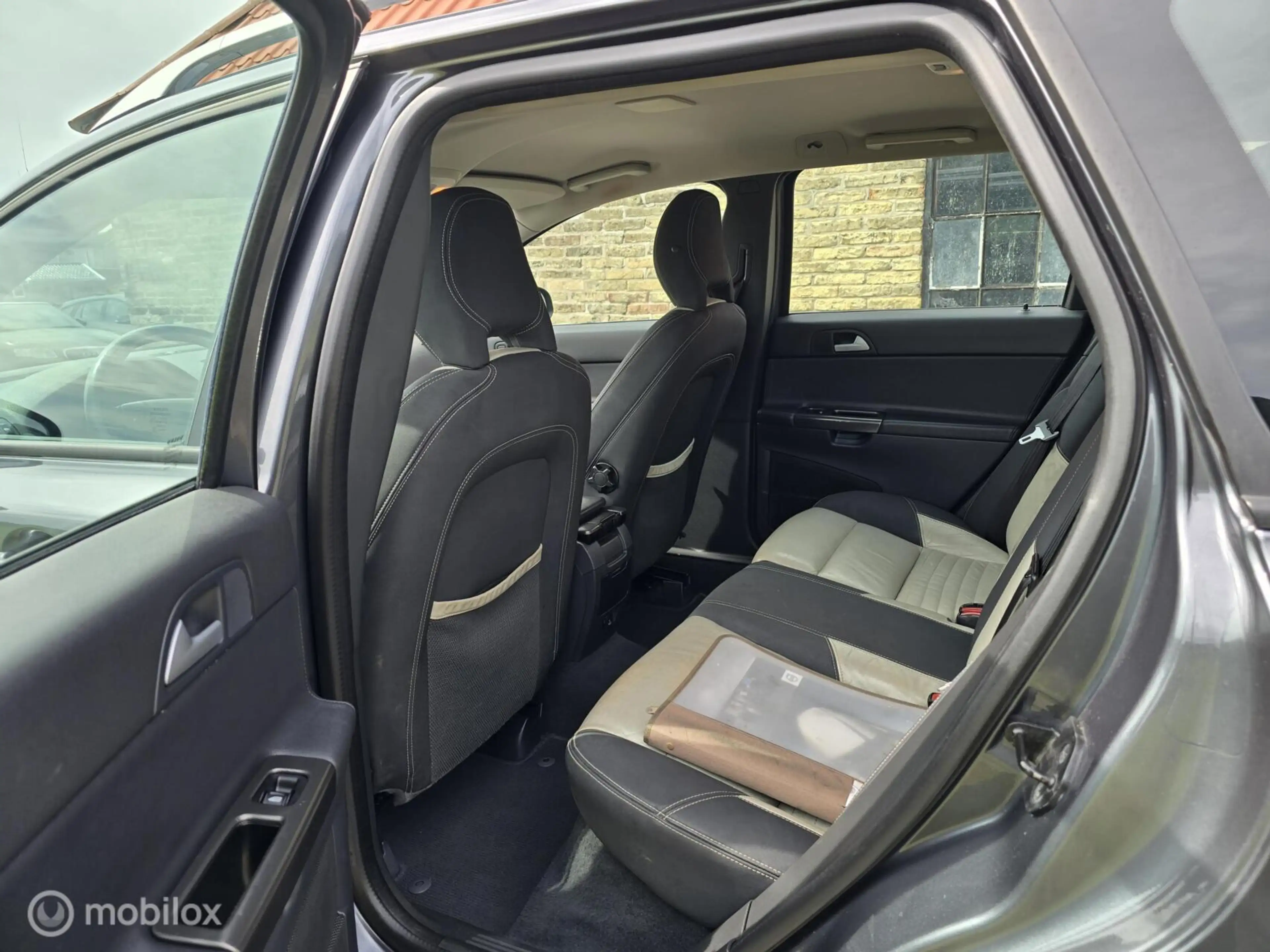 Volvo V50 2.4i Momentum R-Design | Goed onderhouden! — photo 9