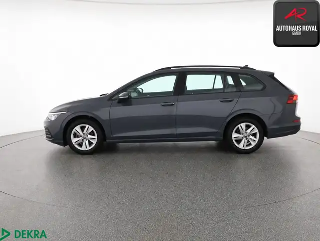 Volkswagen Golf view 2