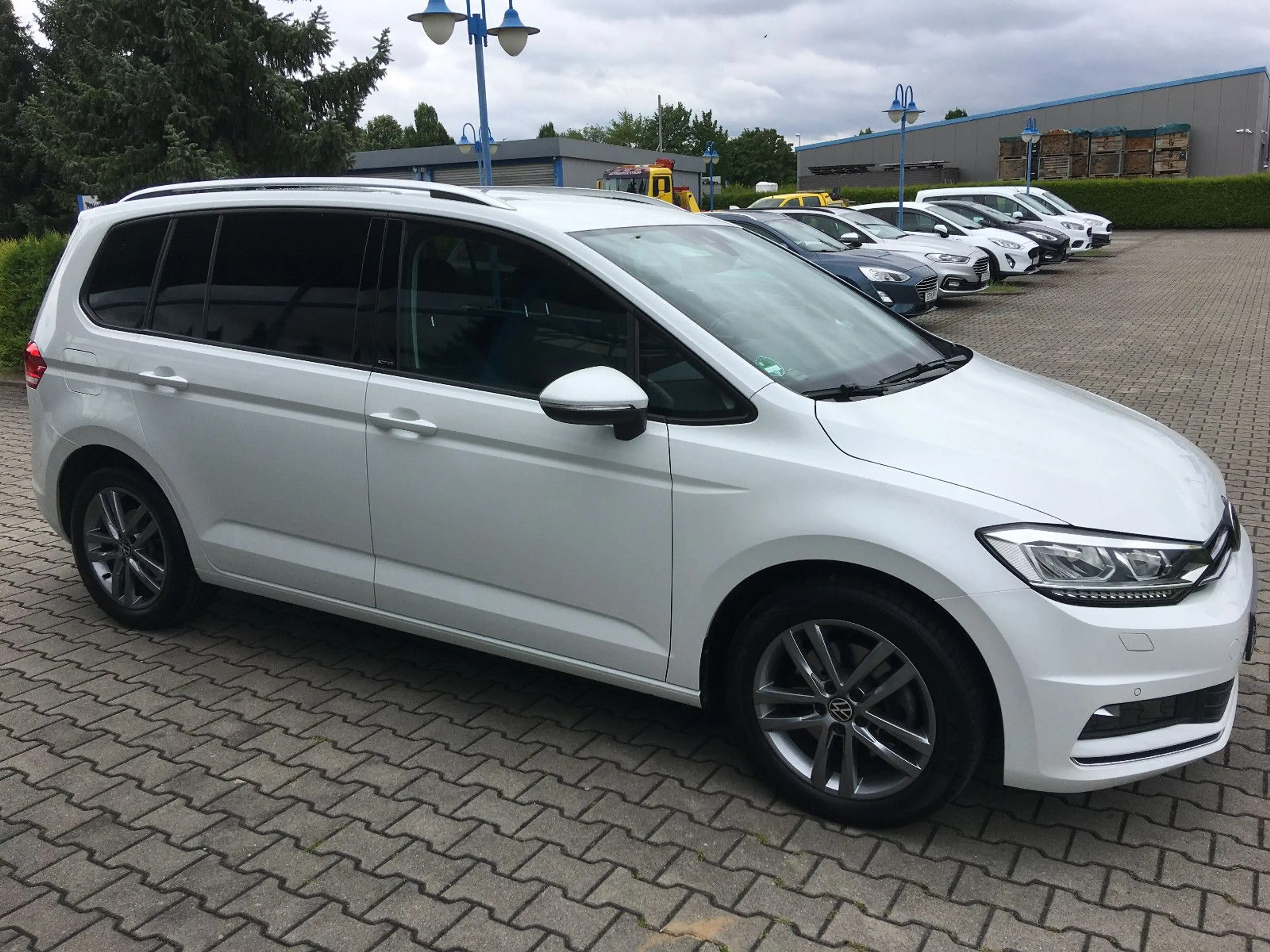 Volkswagen Touran Active 2,0 Active Standhz./LED/ACC/7Sitze — photo 6