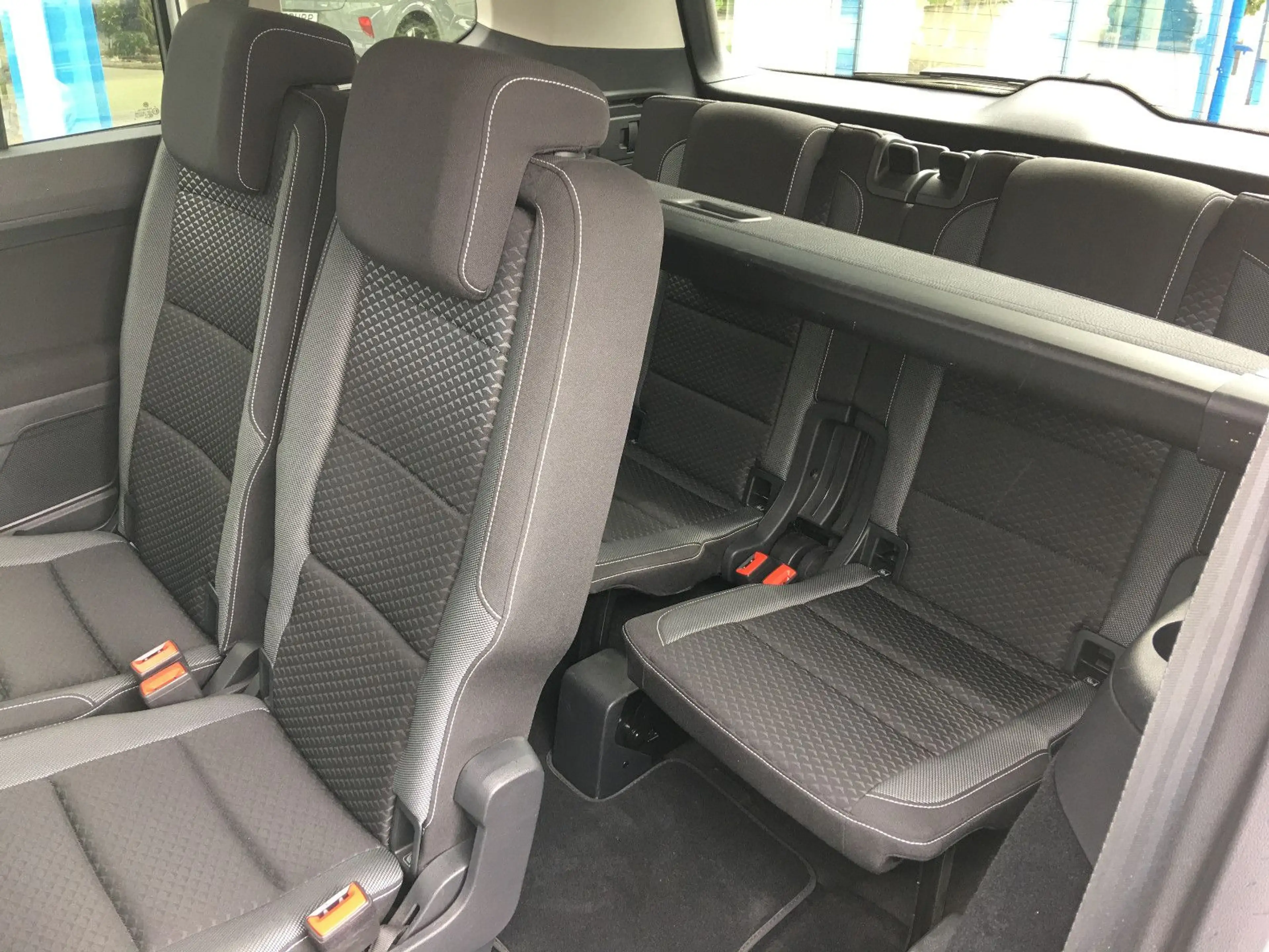 Volkswagen Touran Active 2,0 Active Standhz./LED/ACC/7Sitze — photo 15