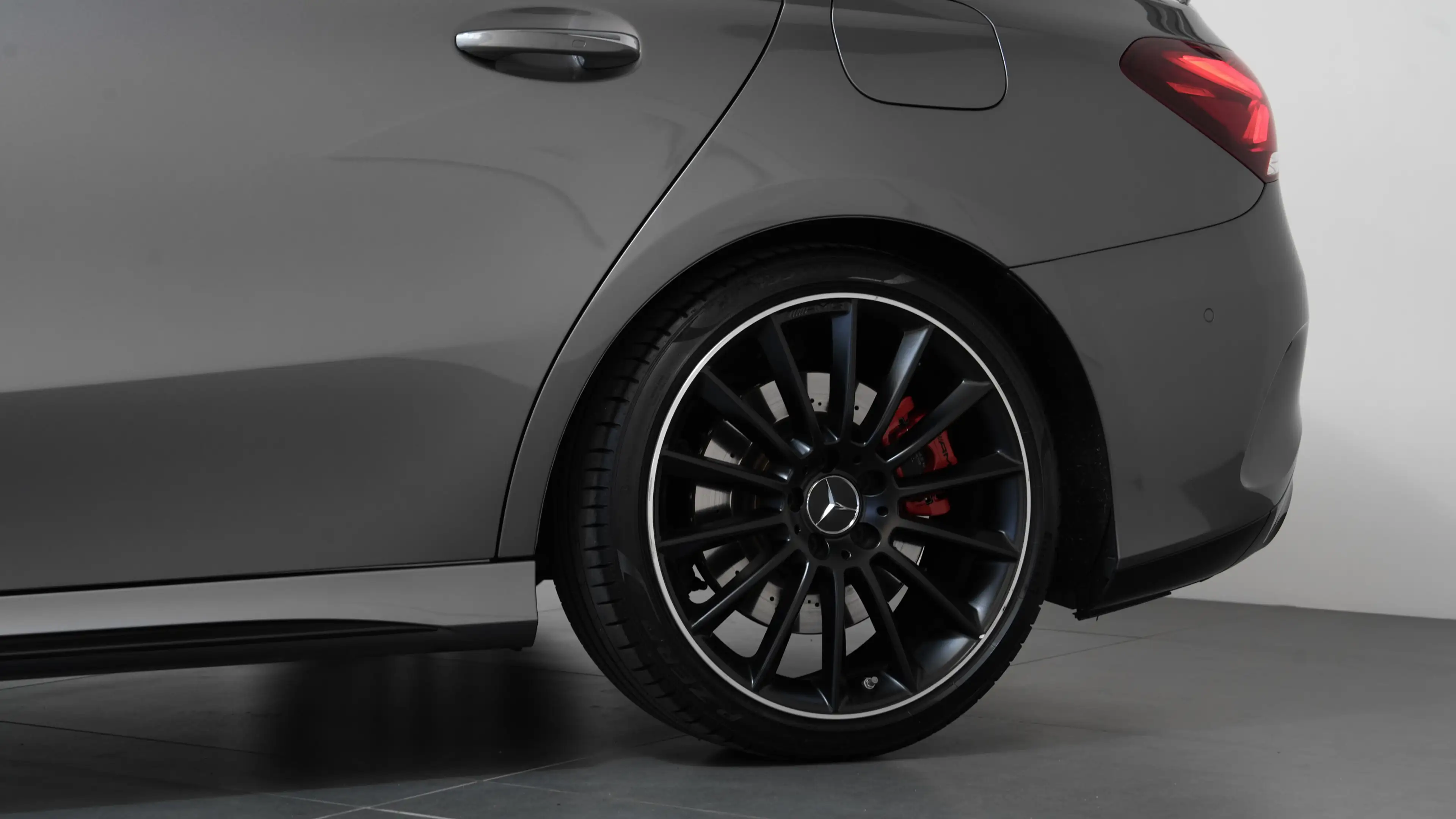 Mercedes-Benz A 35 AMG 4M LIM*PANO*NIGHT*WIDE*LED*R.KAM*MBUX* — photo 10