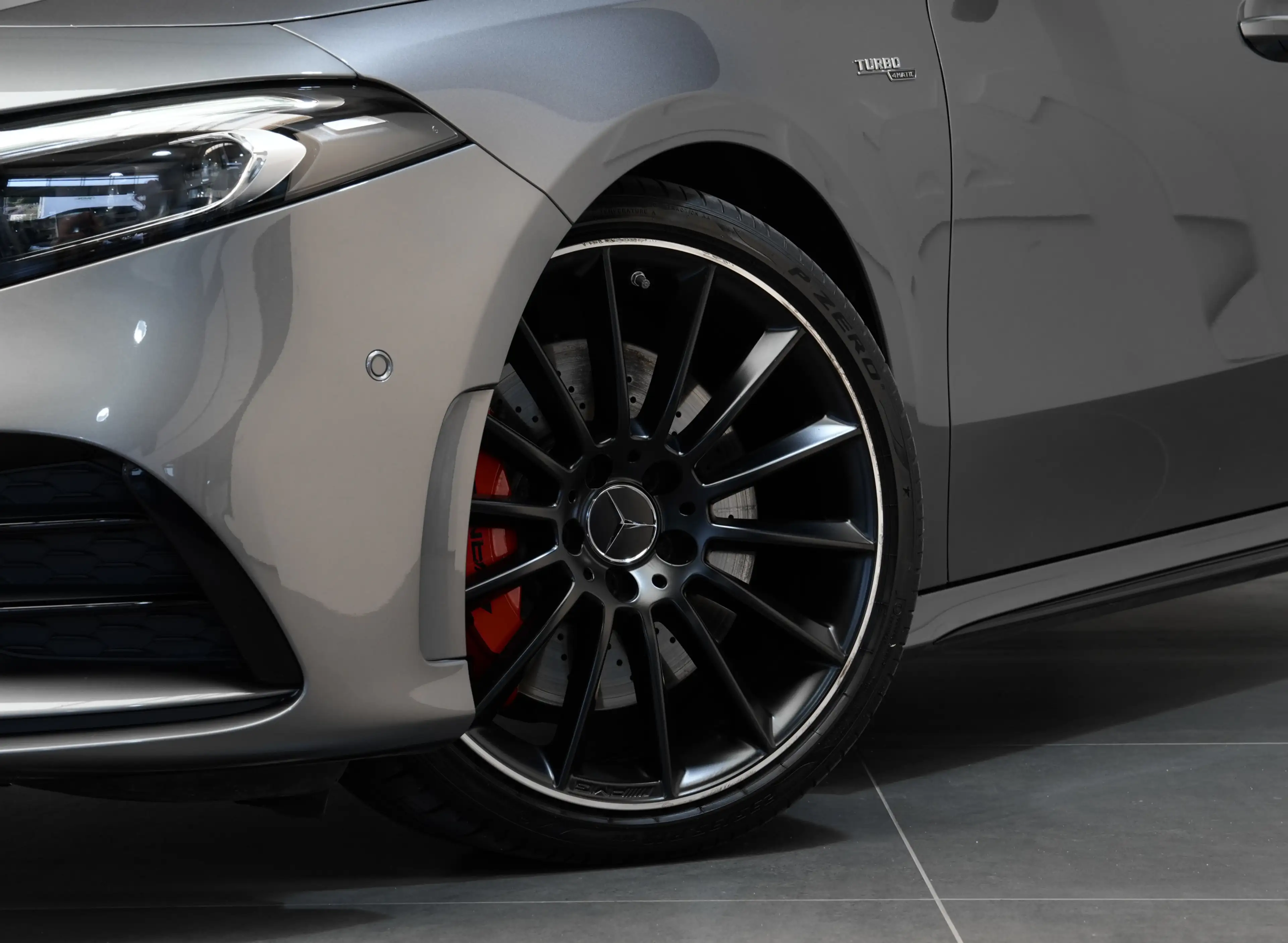 Mercedes-Benz A 35 AMG 4M LIM*PANO*NIGHT*WIDE*LED*R.KAM*MBUX* — photo 9