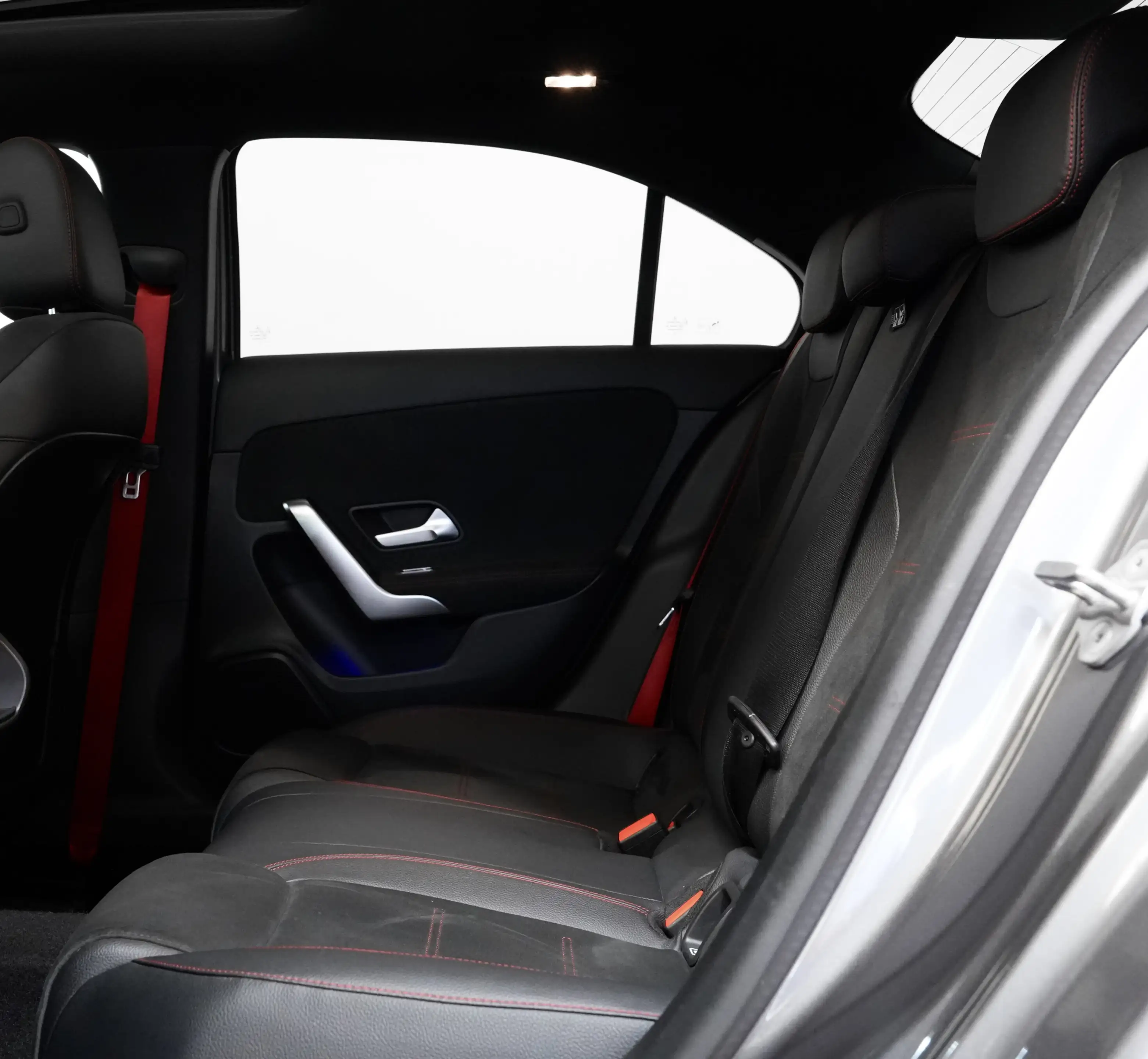 Mercedes-Benz A 35 AMG 4M LIM*PANO*NIGHT*WIDE*LED*R.KAM*MBUX* — photo 14